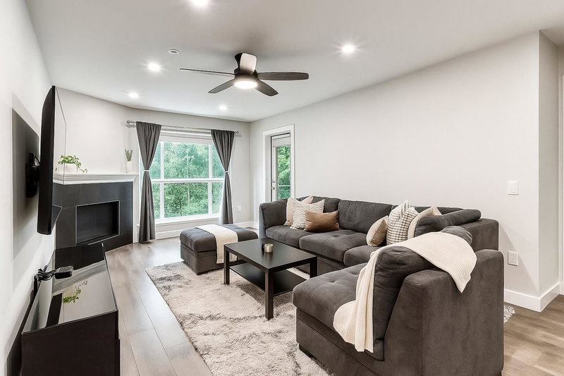 410 - 15895 84 Avenue, Surrey, V4N 0W7 | Image 2