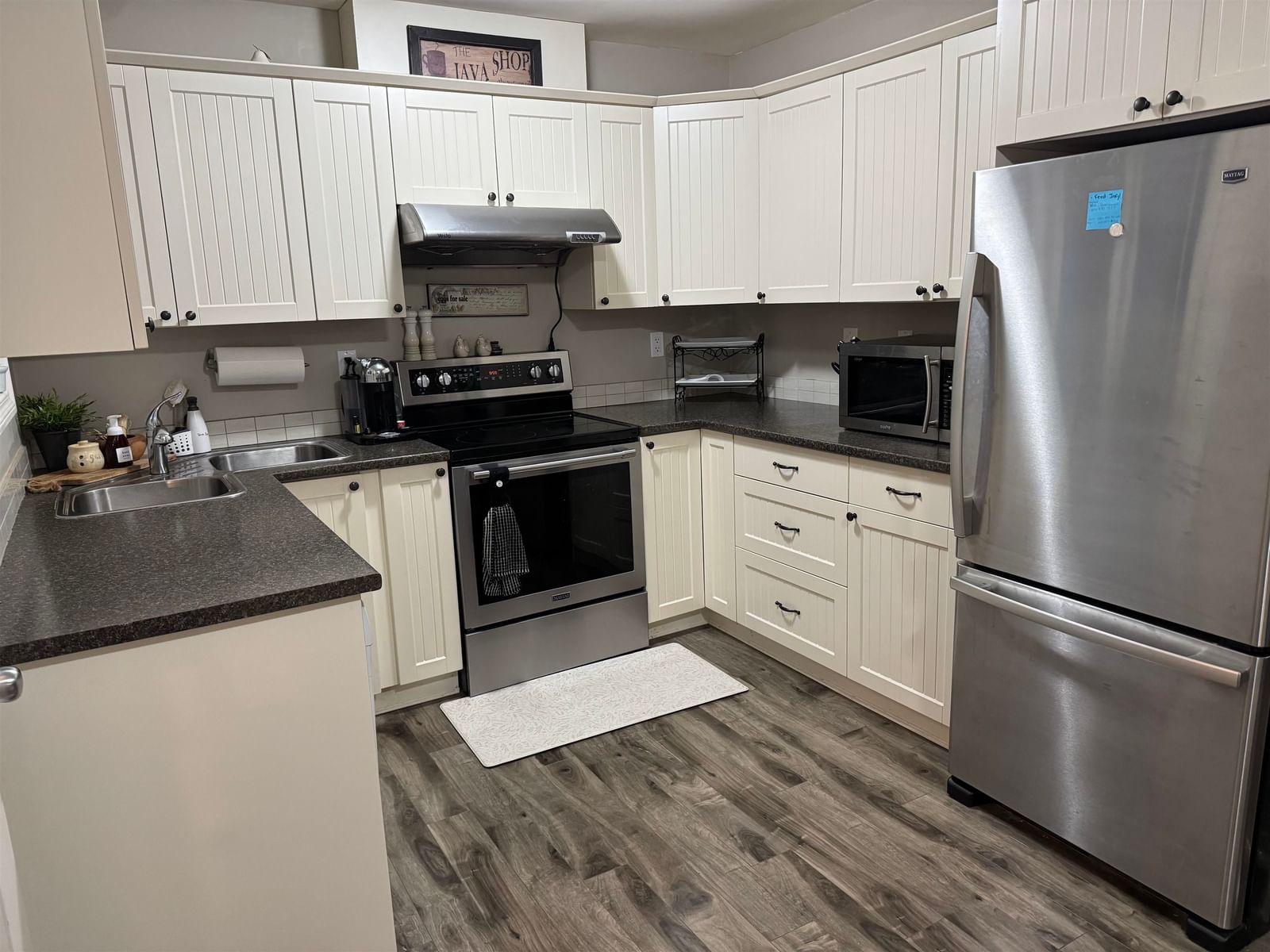 Listing Image 10