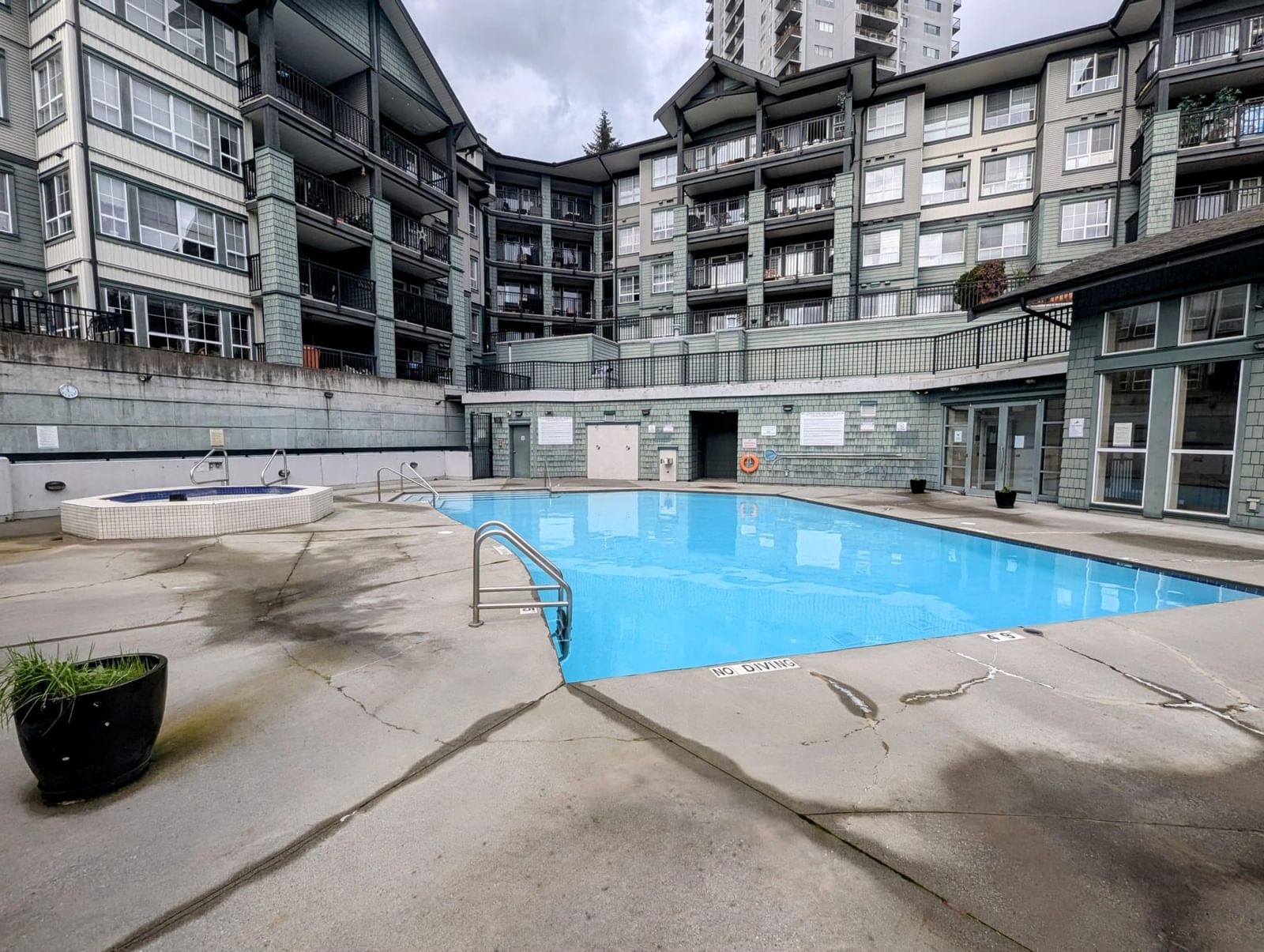 Listing Image 16
