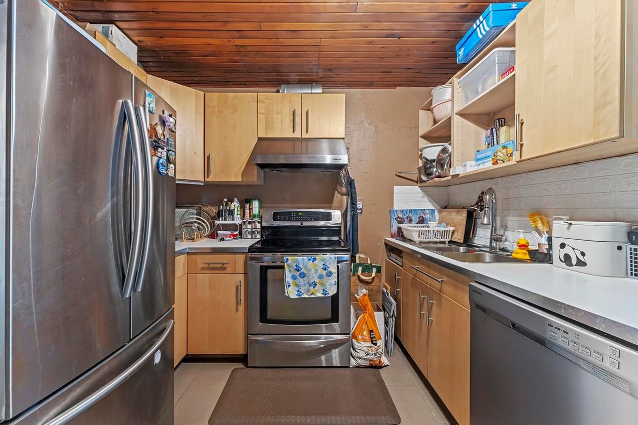 Listing Image 16