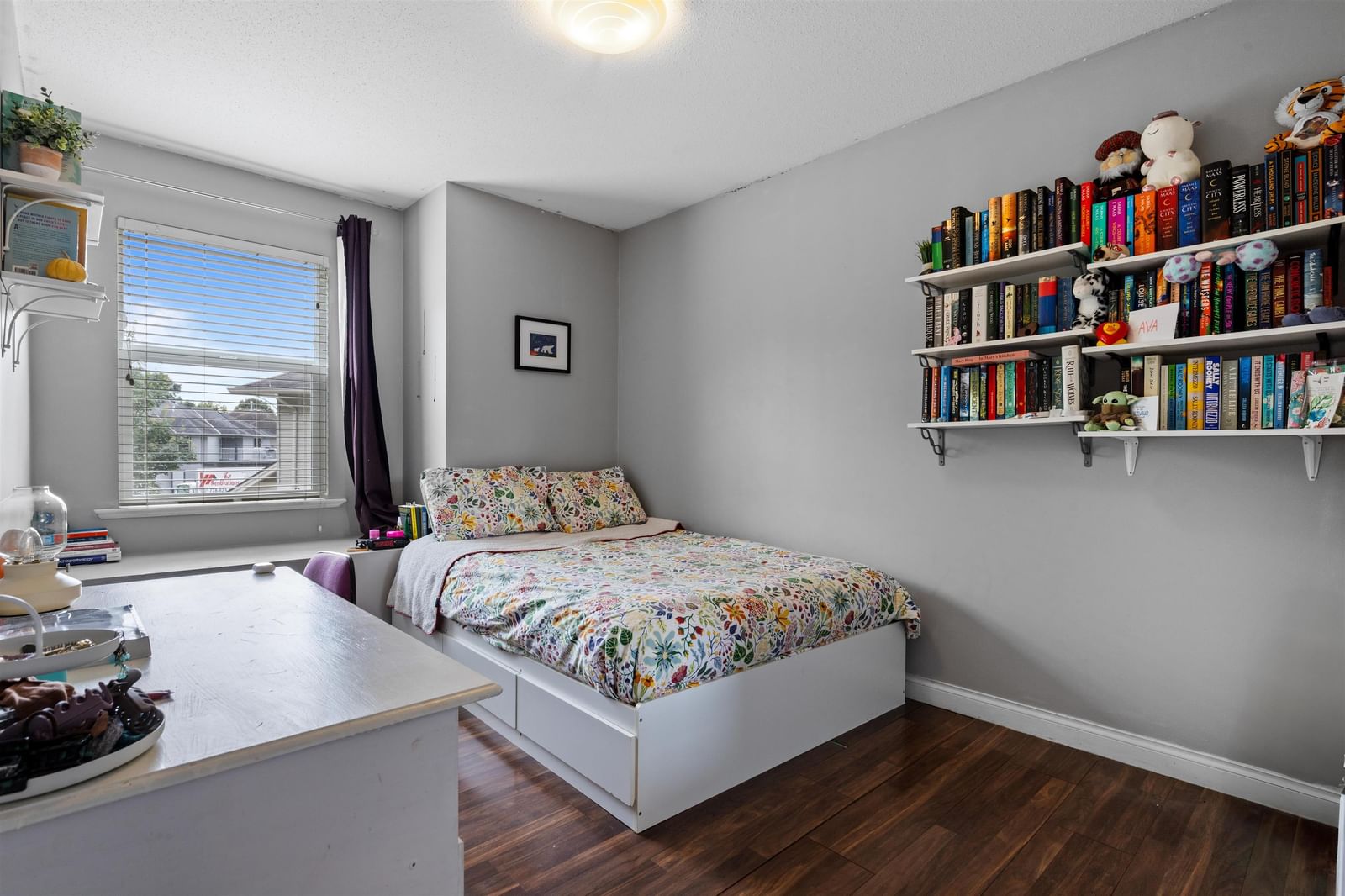 Listing Image 15