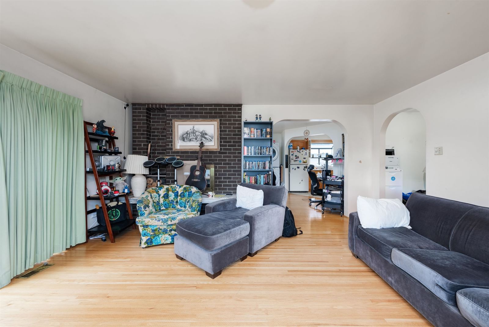 Listing Image 13