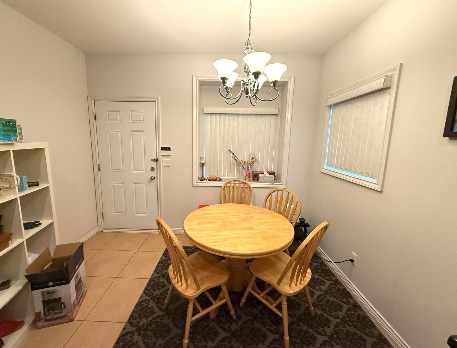 Listing Image 6