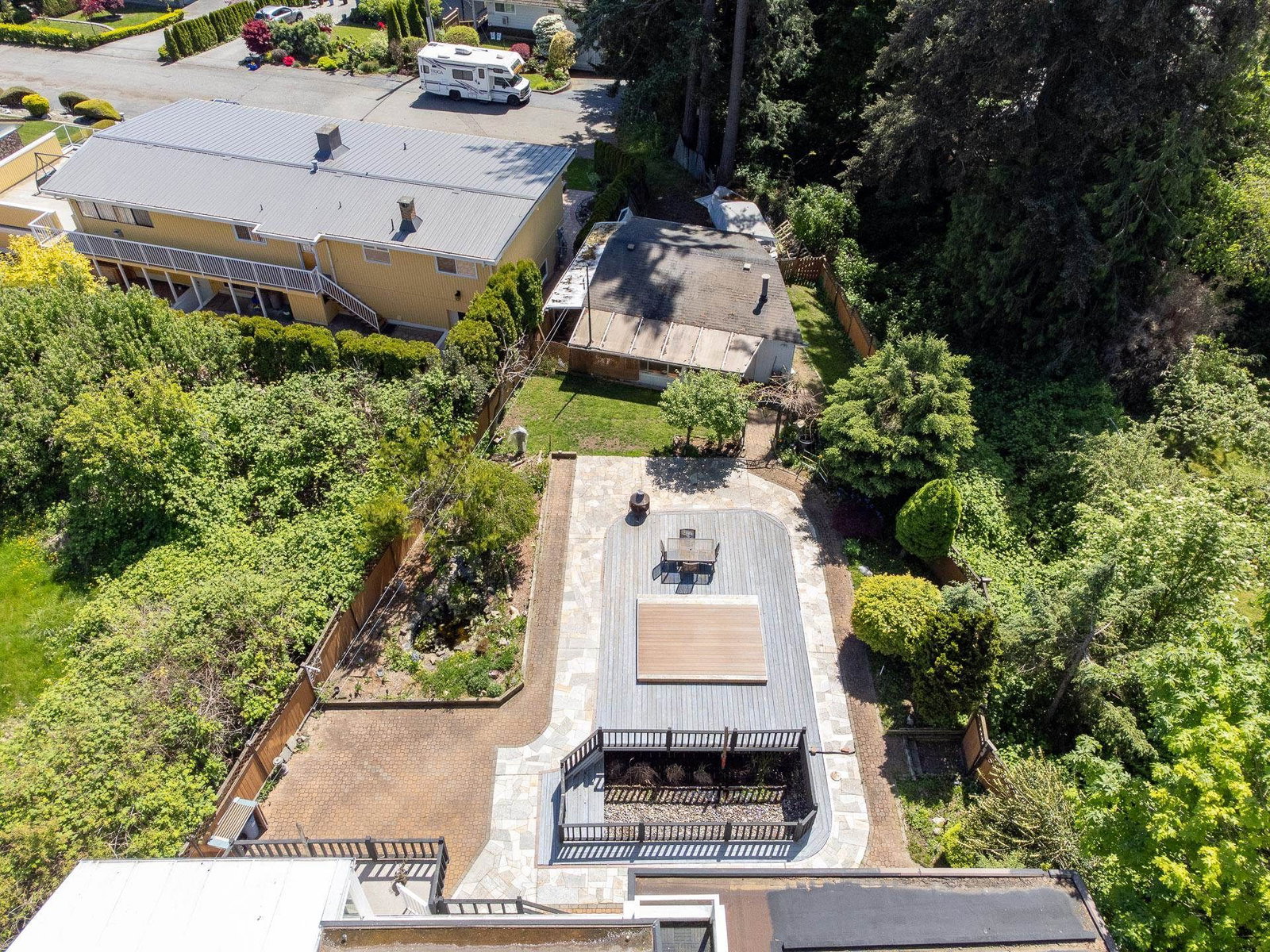 Listing Image 16
