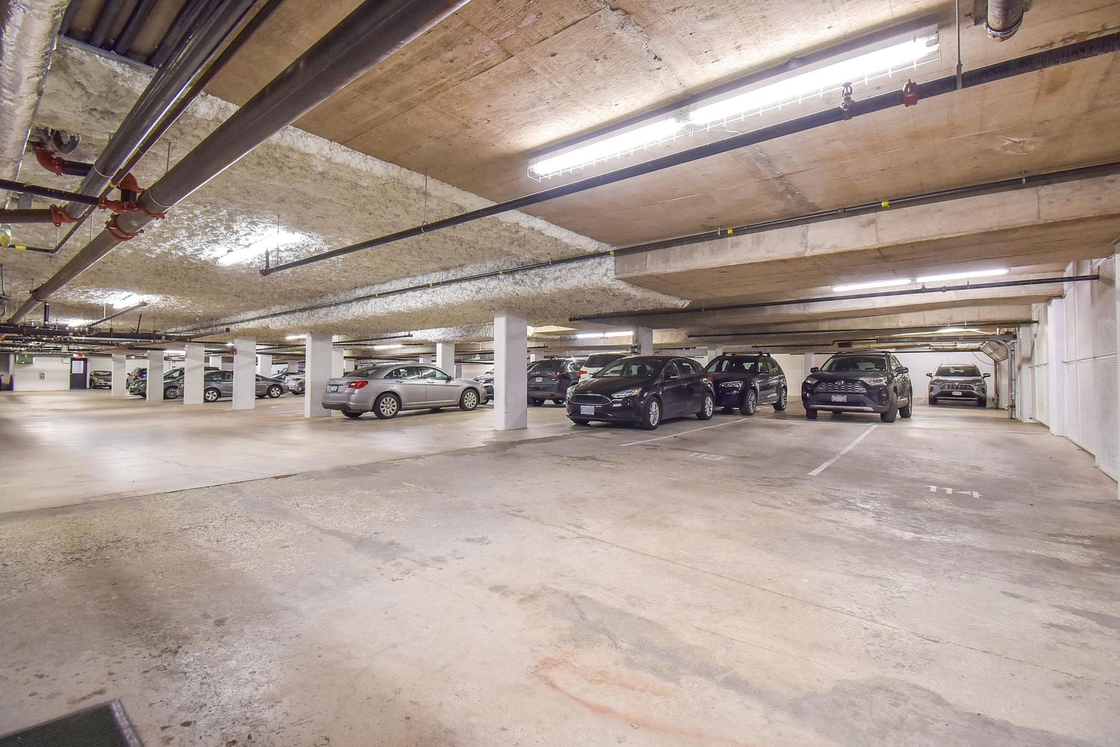 Listing Image 14