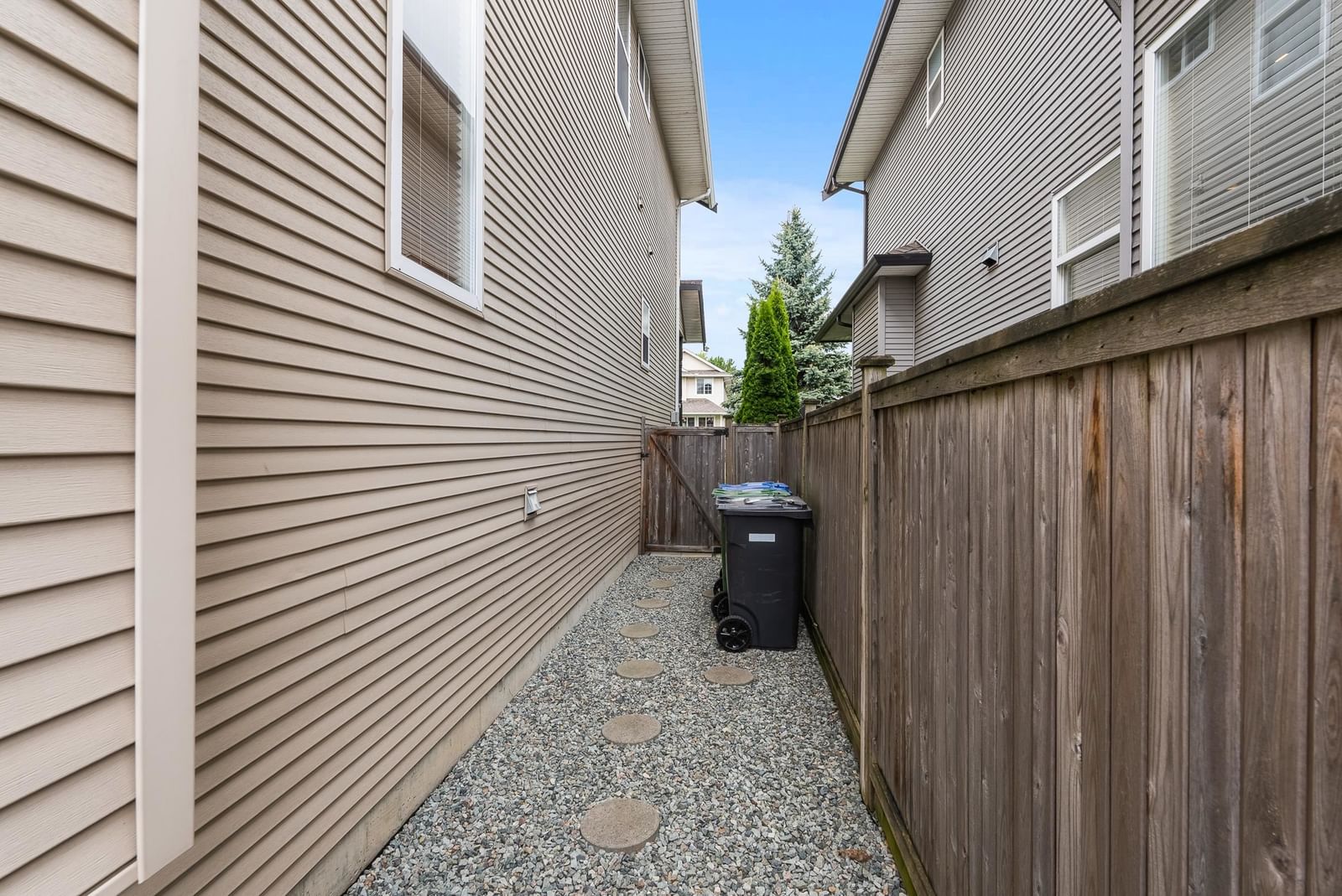Listing Image 37