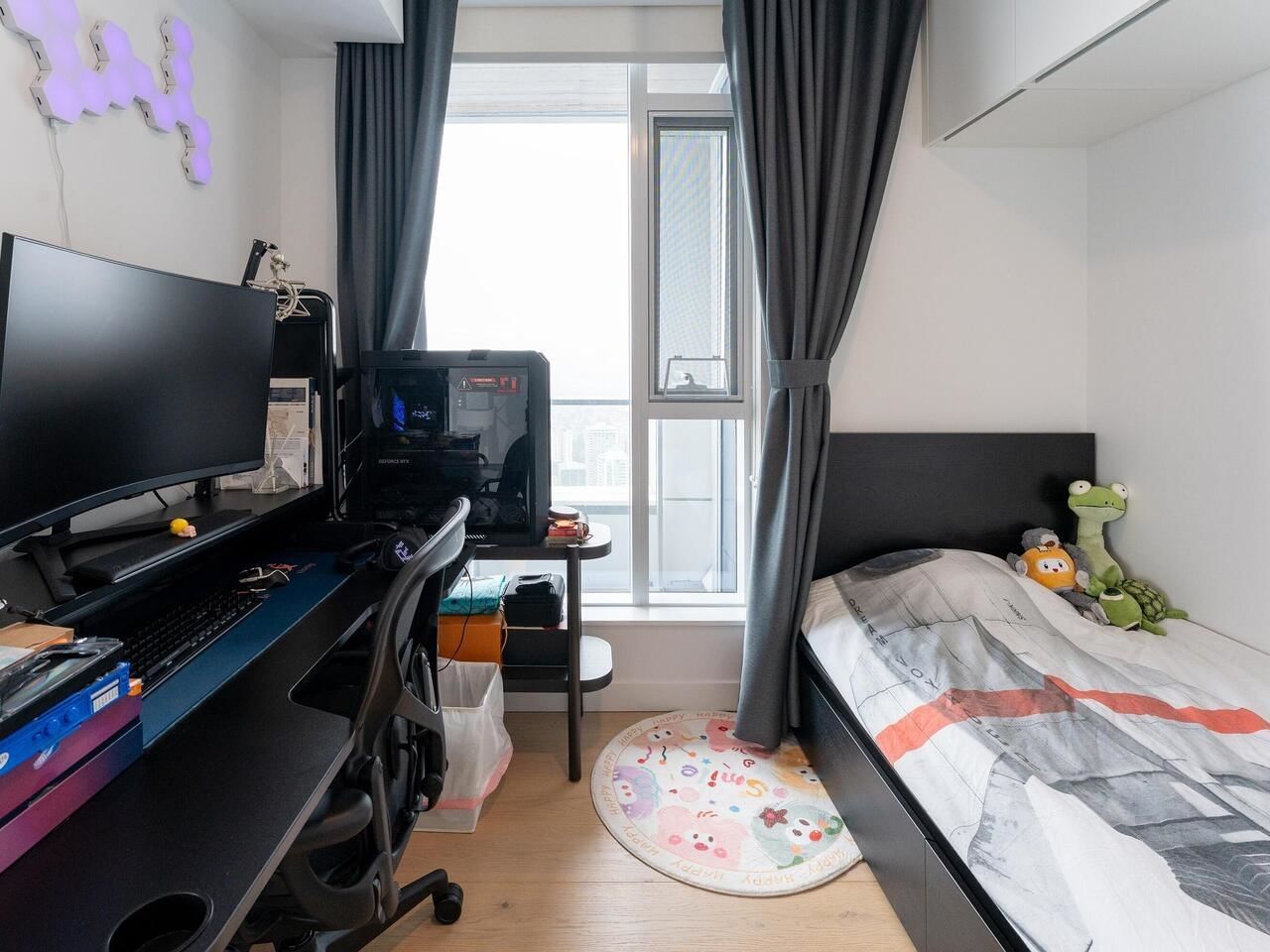 Listing Image 12