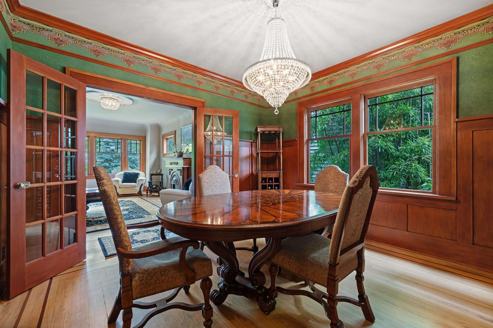 Listing Image 10