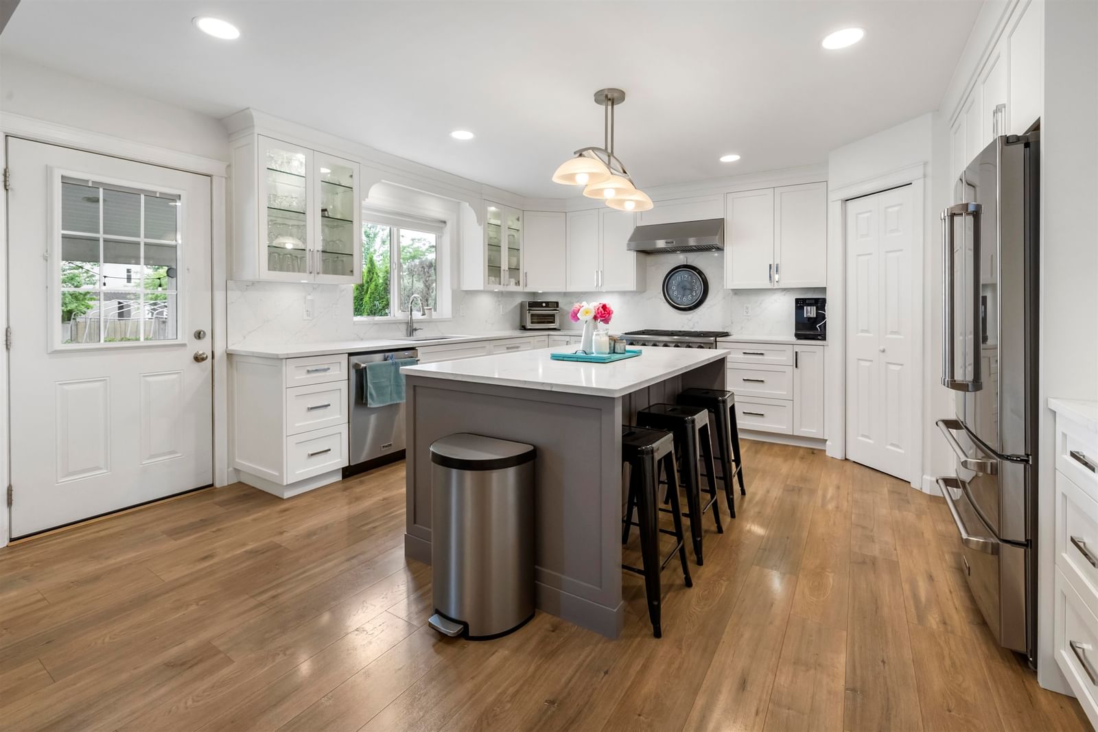 Listing Image 13