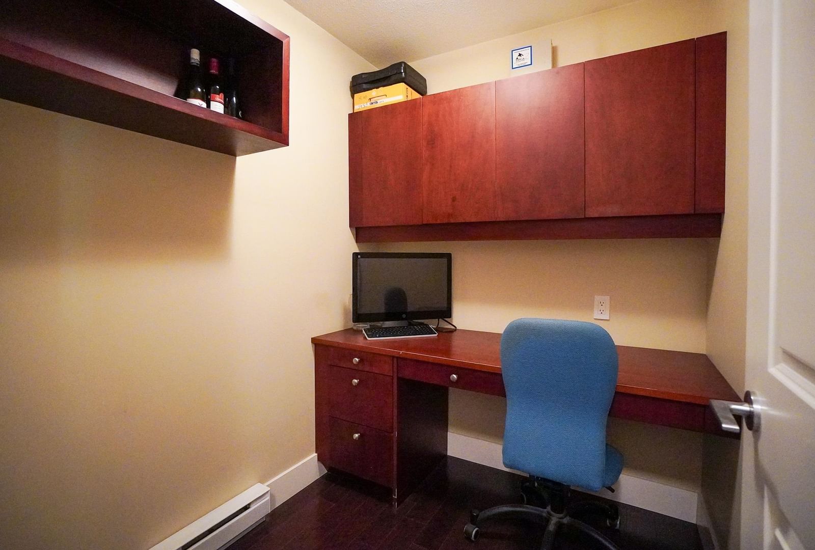 Listing Image 12