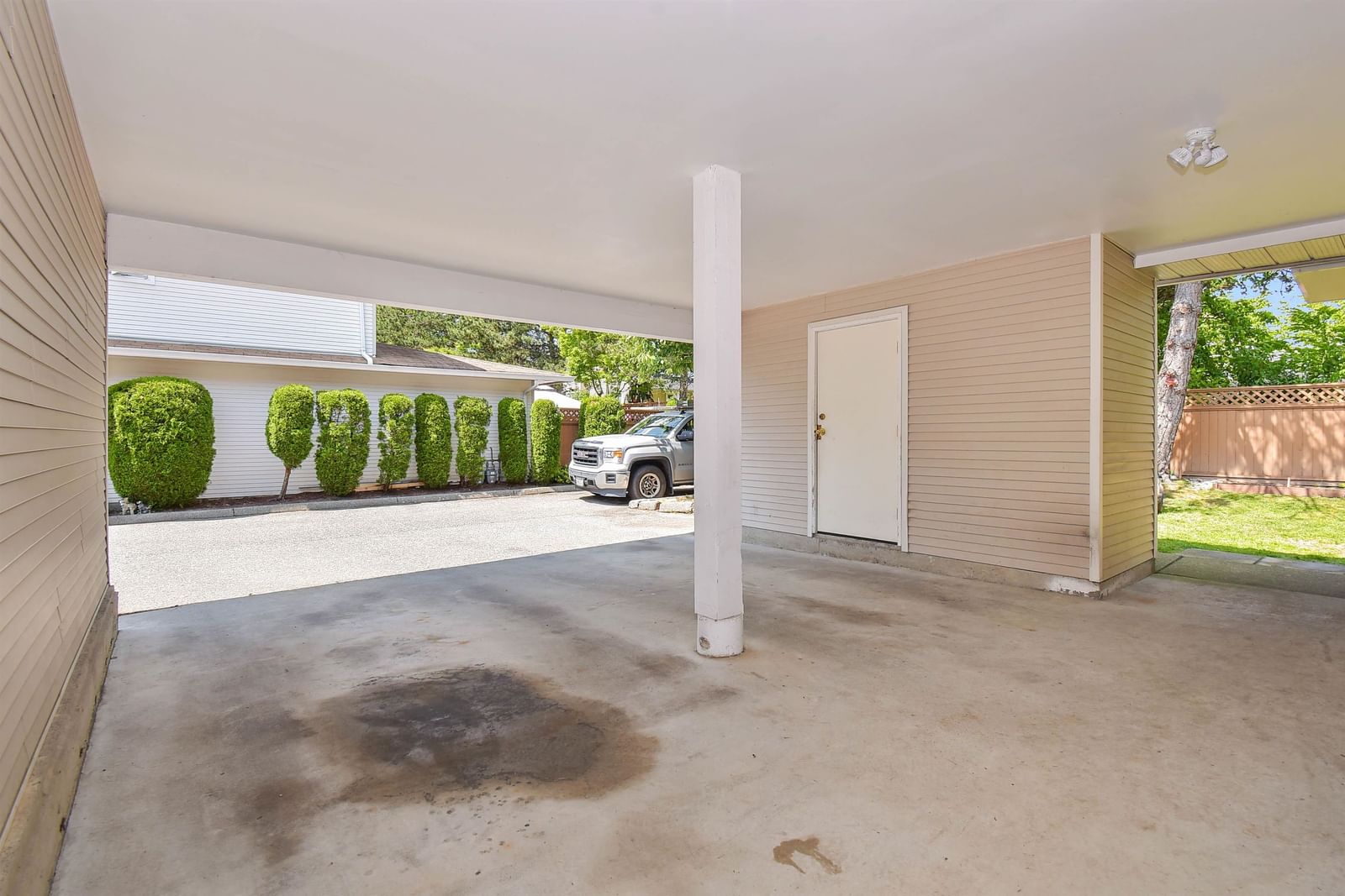 Listing Image 24