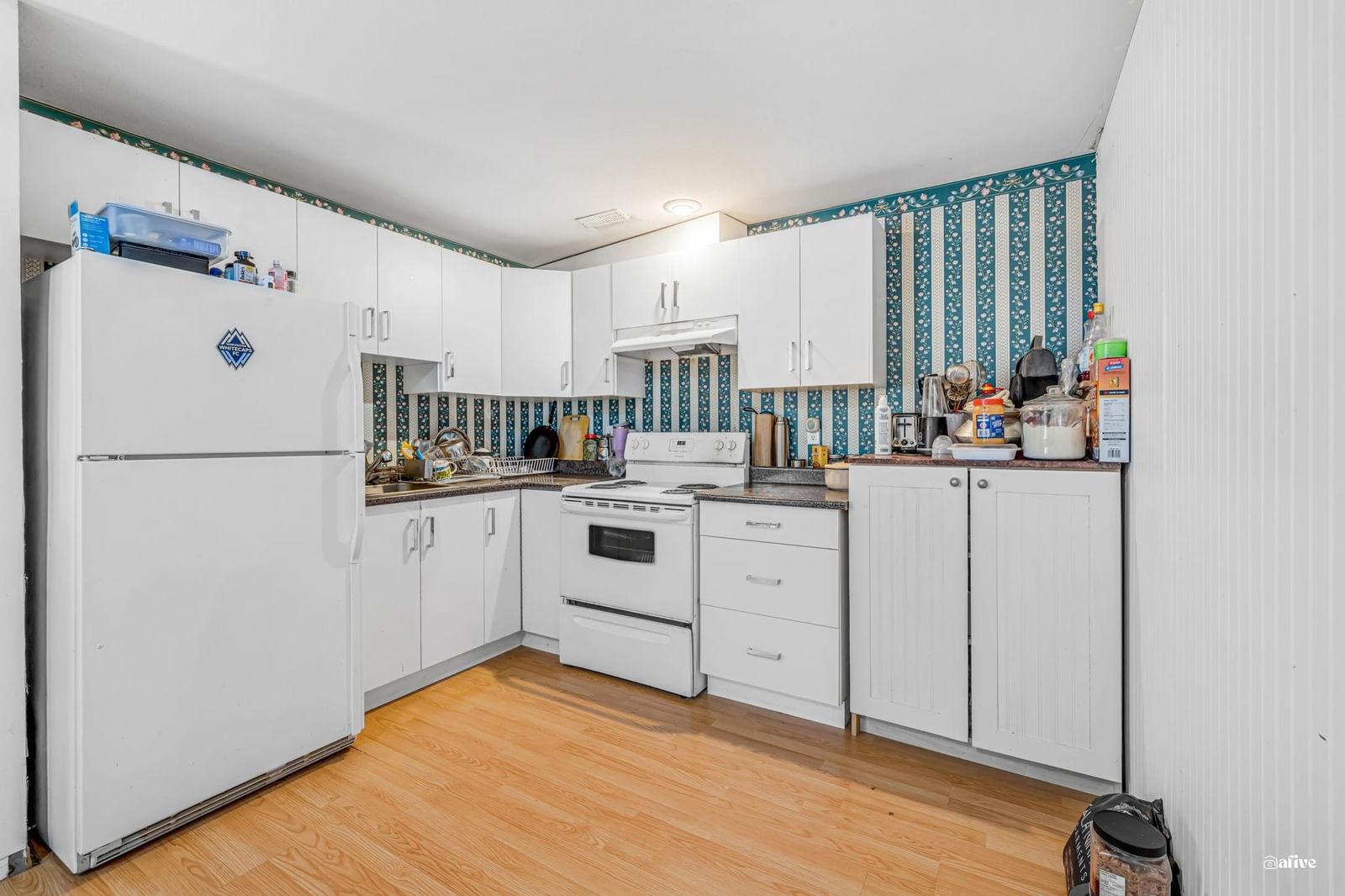 Listing Image 17