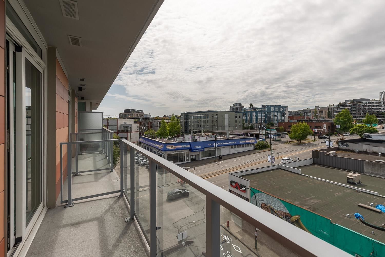 Listing Image 15