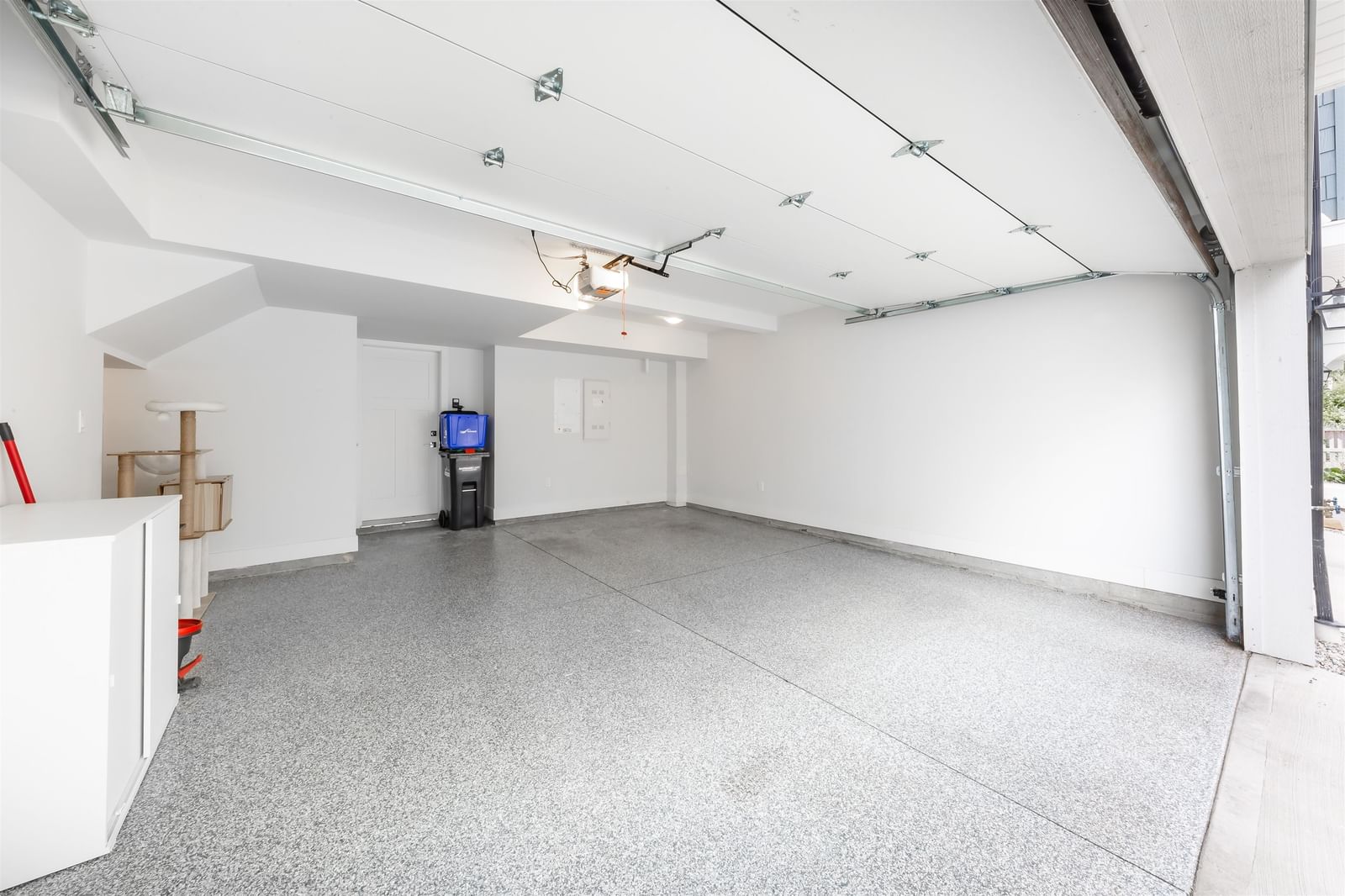 Listing Image 36