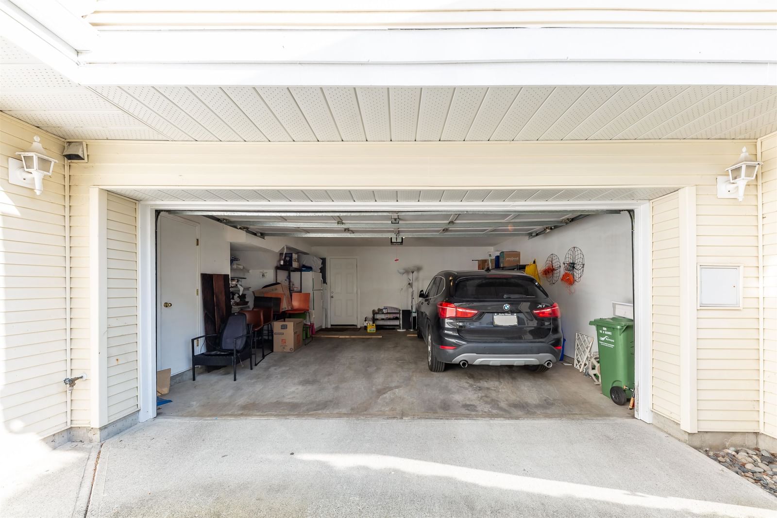 Listing Image 27