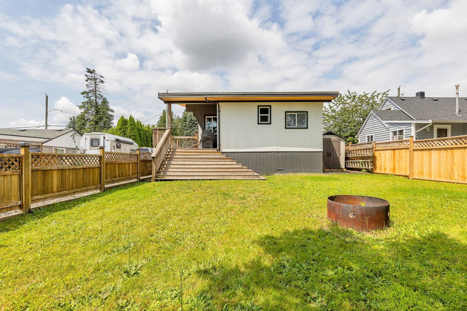 Listing Image 24