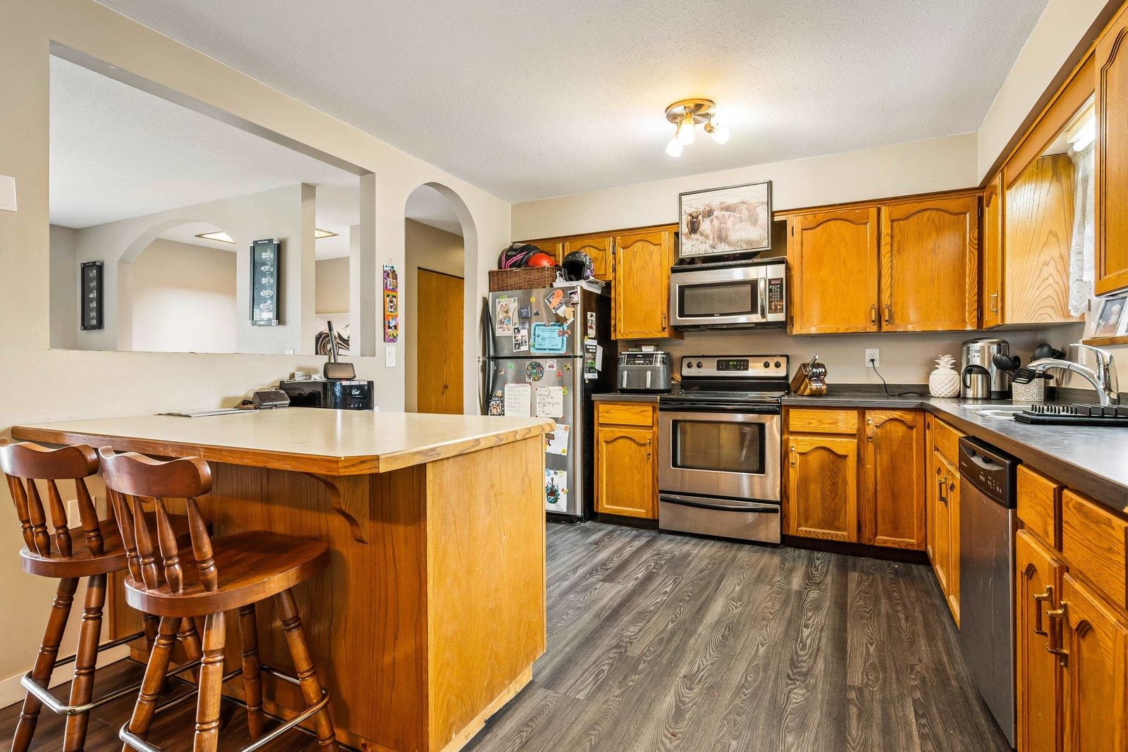 Listing Image 11