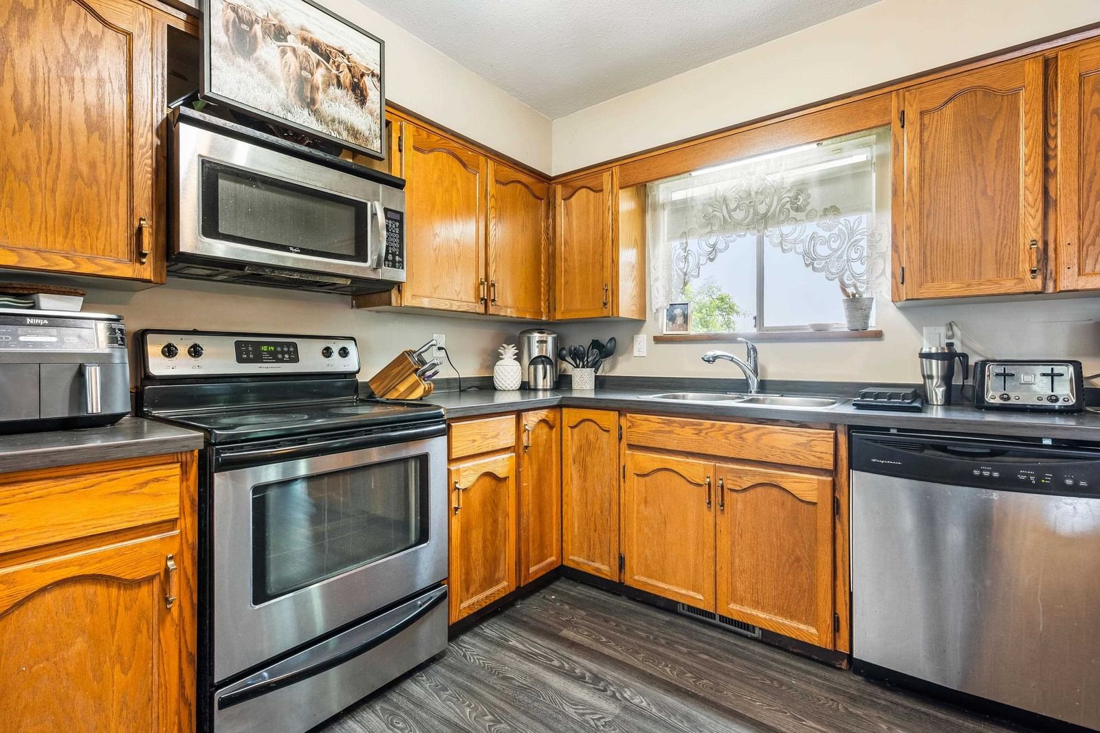 Listing Image 13