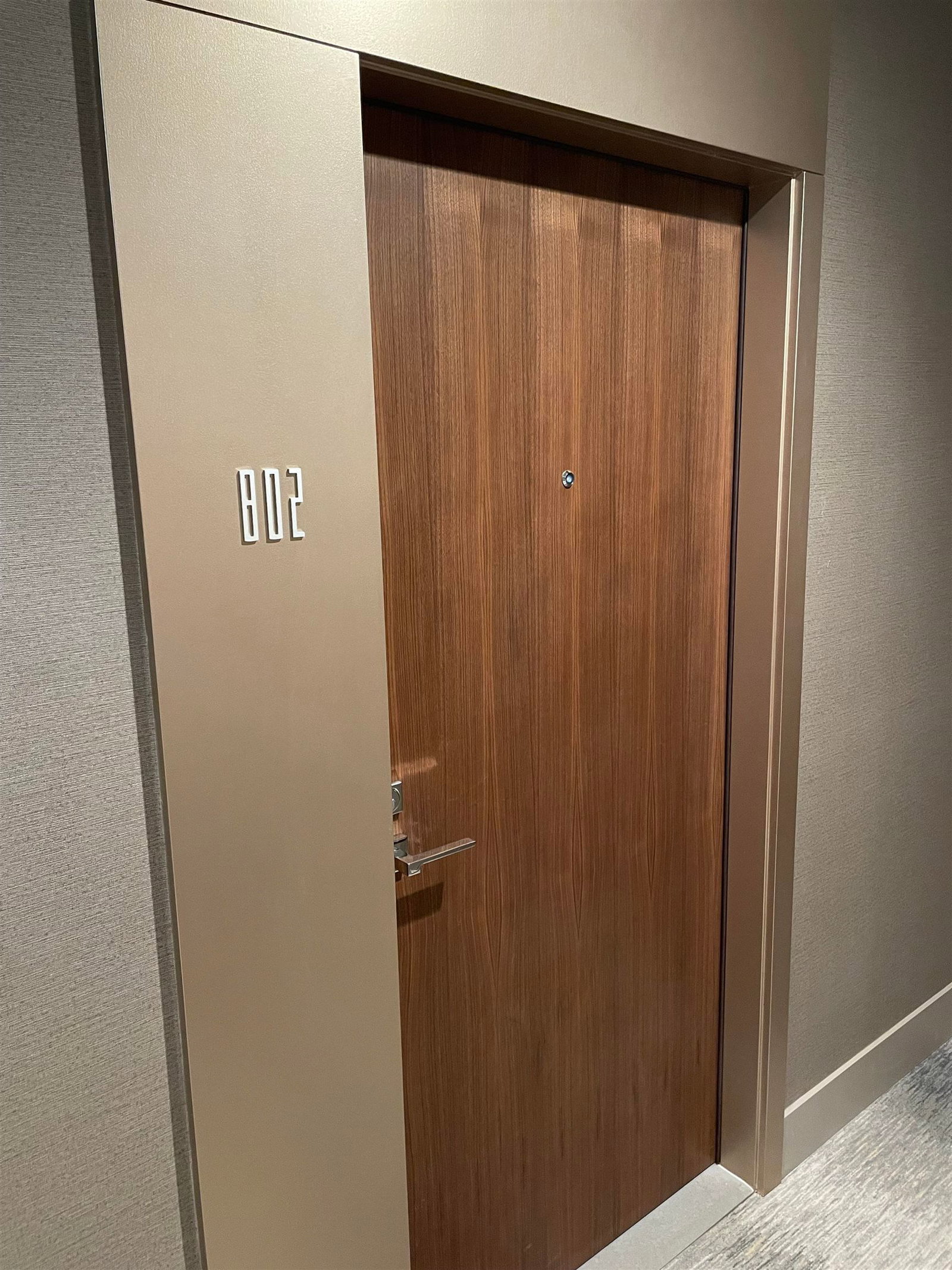 Listing Image 20