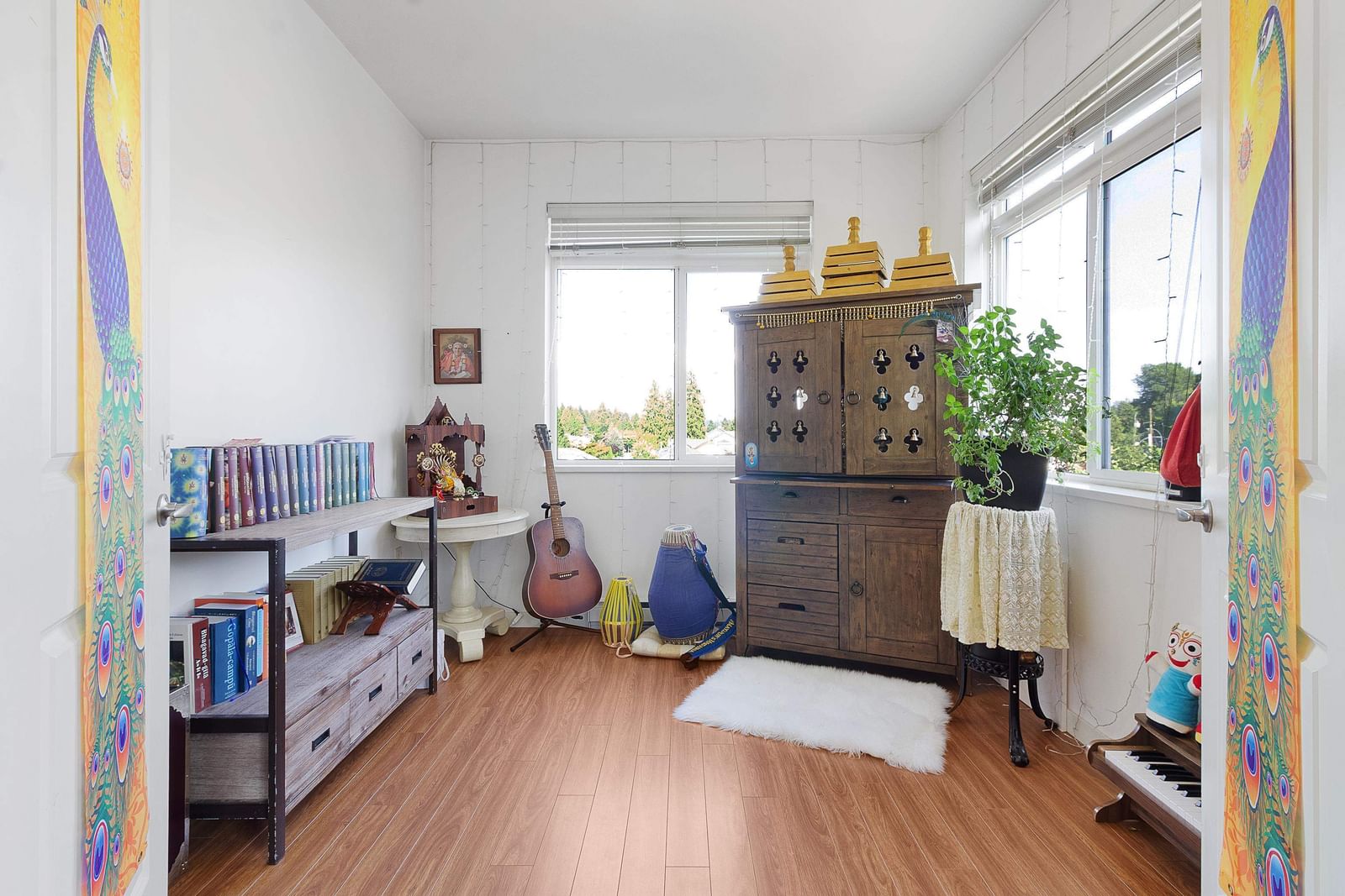 Listing Image 13