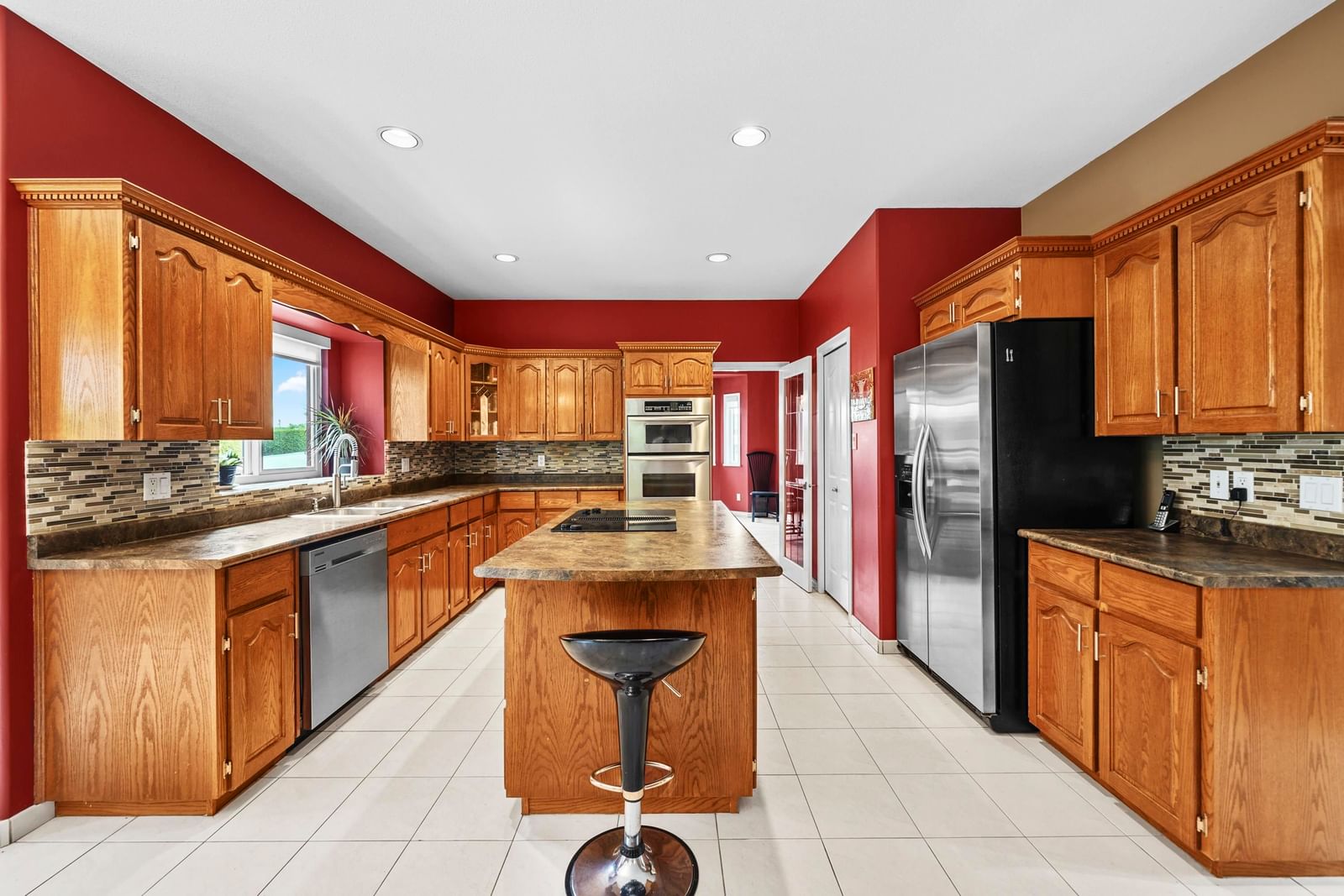 Listing Image 11