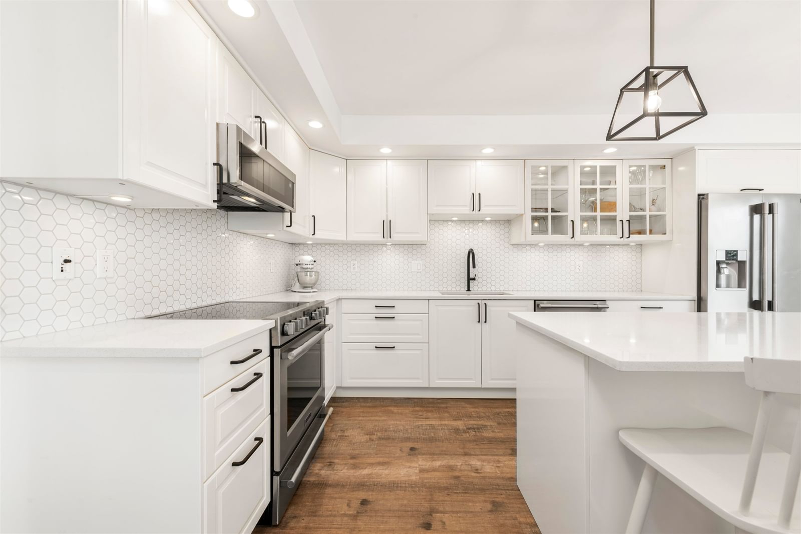 Listing Image 9