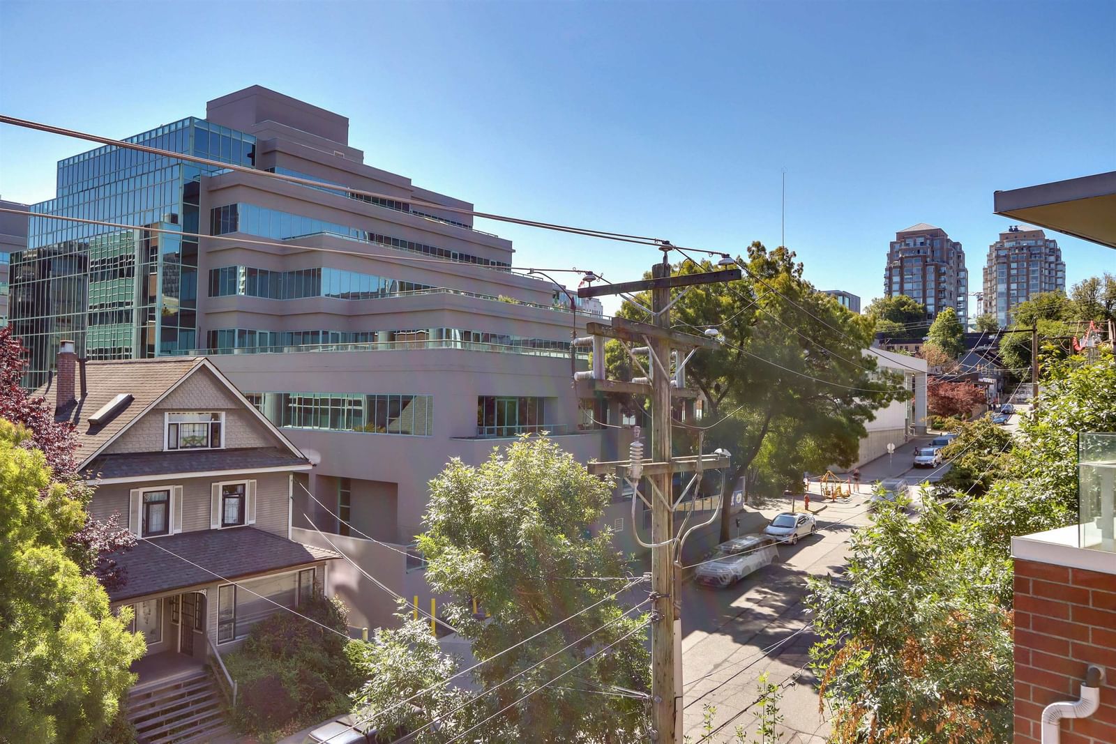 Listing Image 12