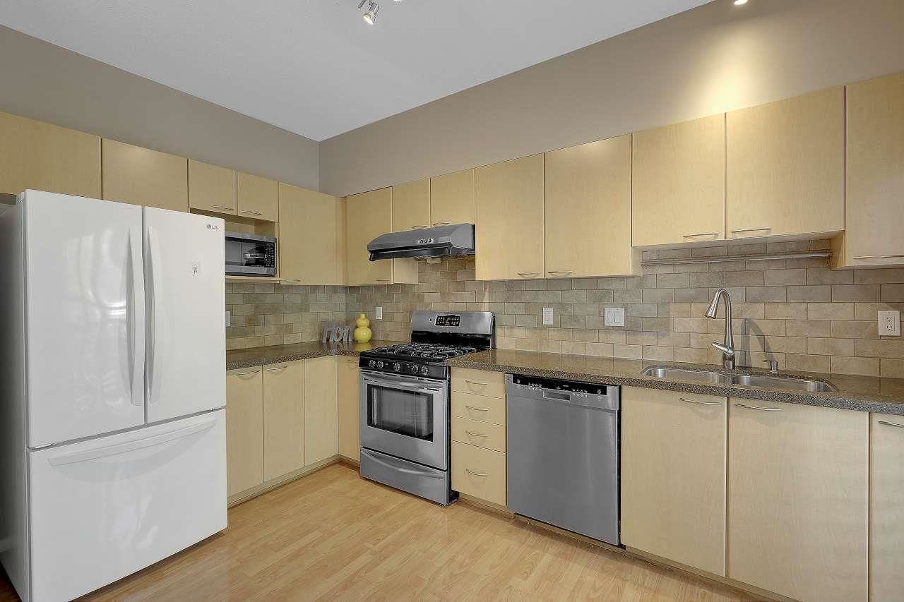 Listing Image 20