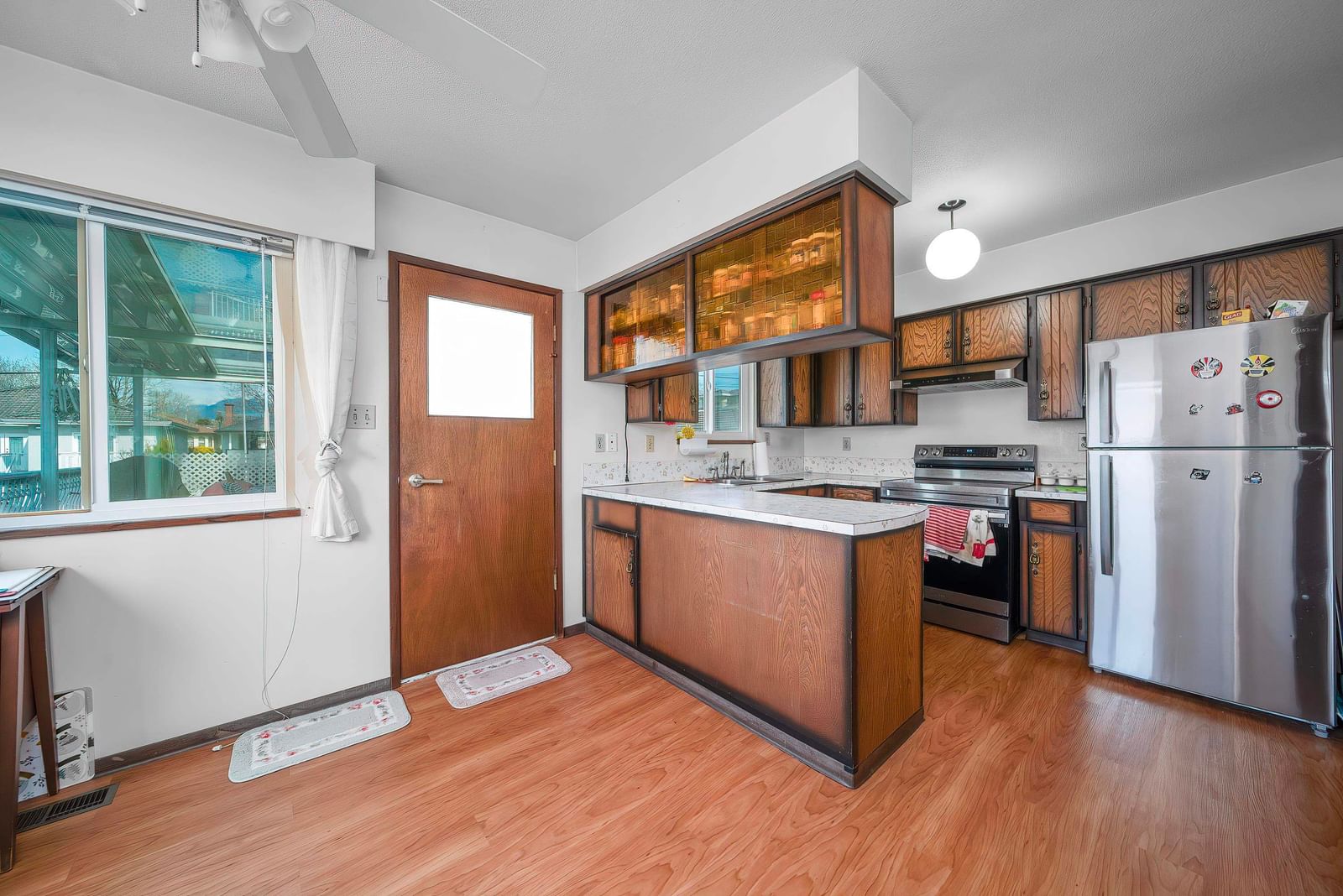 Listing Image 16