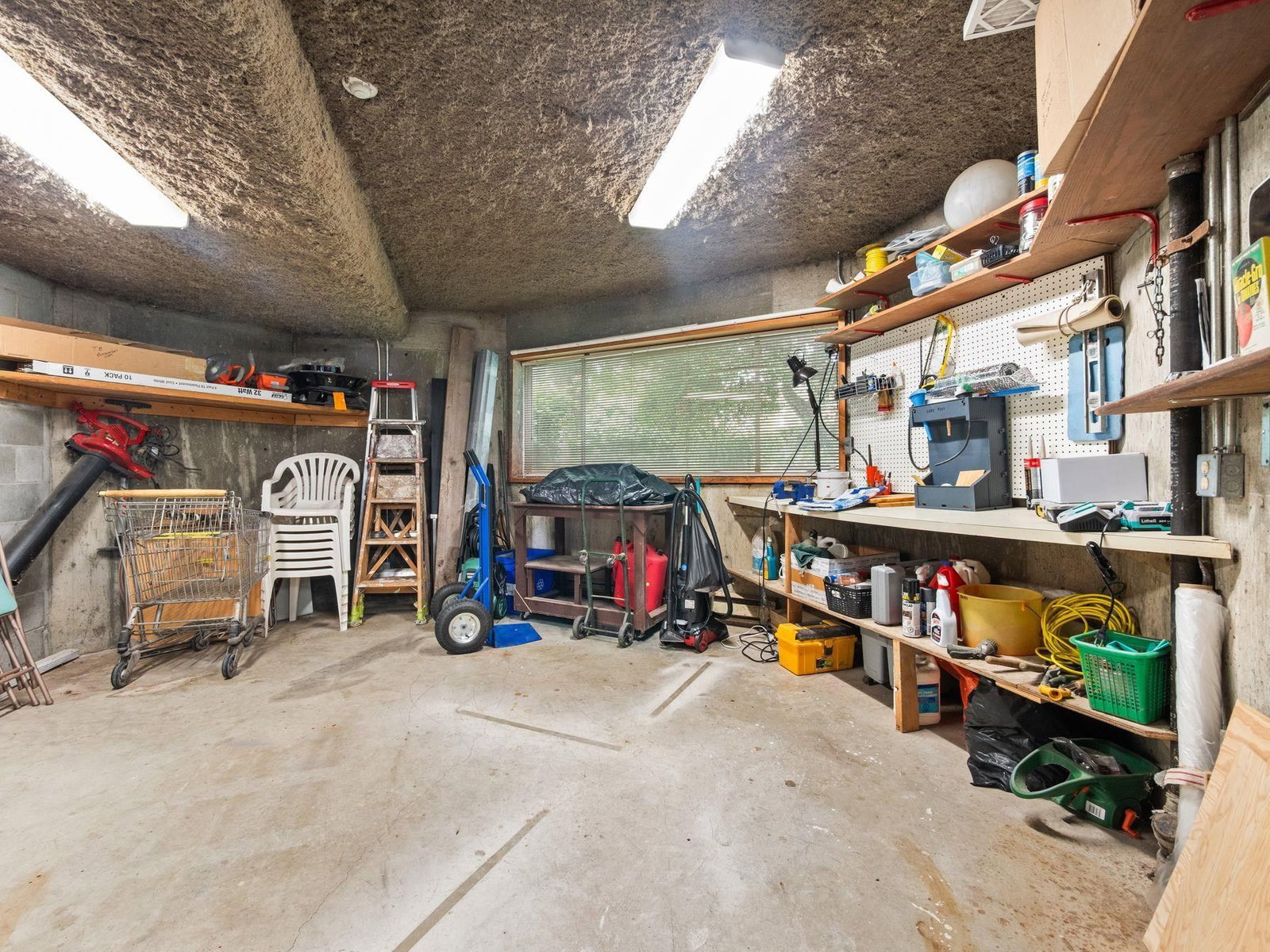 Listing Image 23