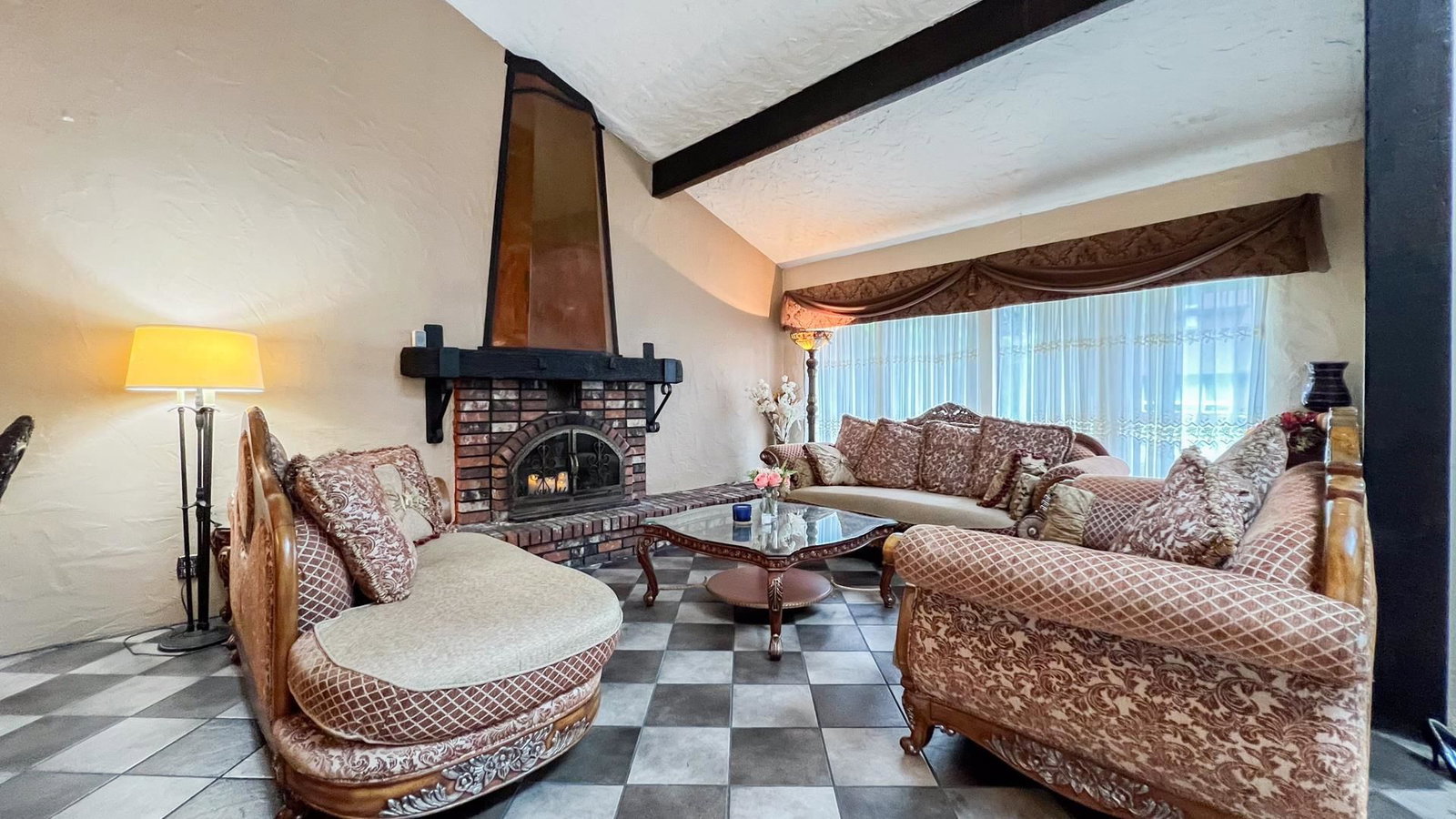 Listing Image 20