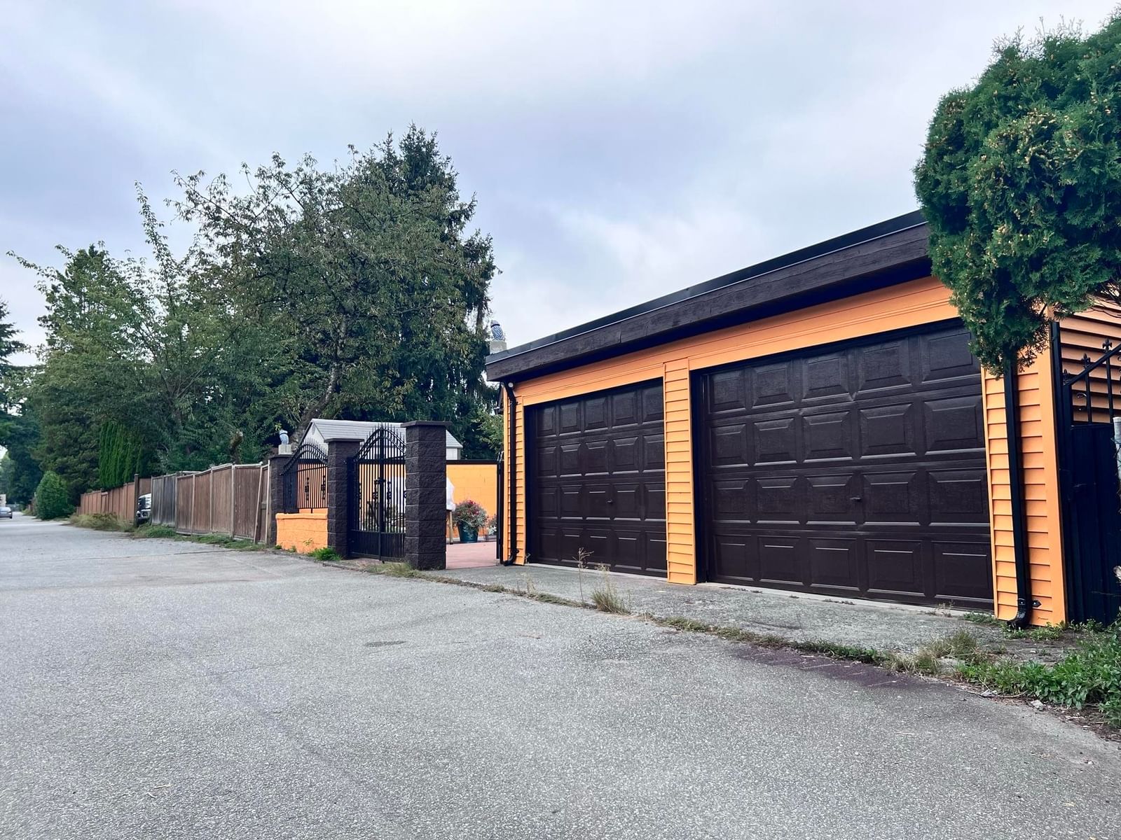 Listing Image 8