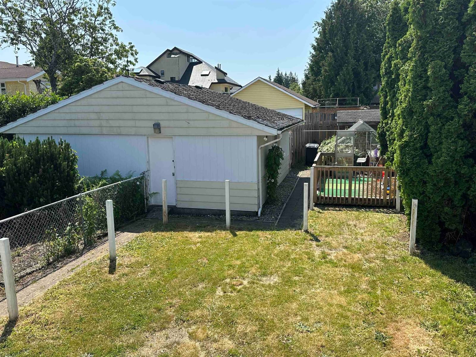 Listing Image 11