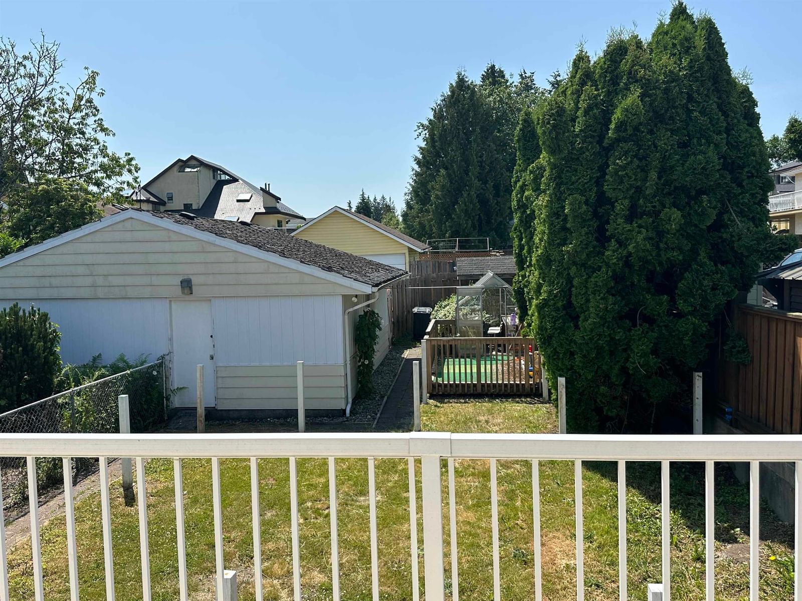 Listing Image 12