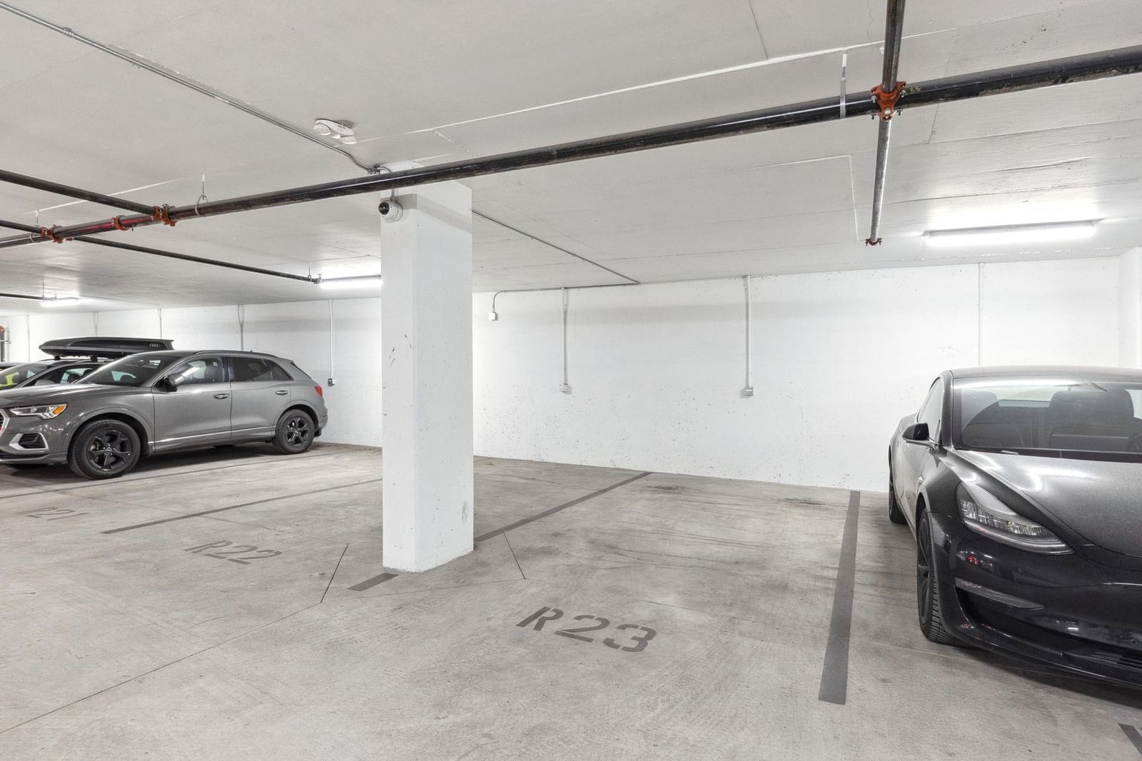Listing Image 24