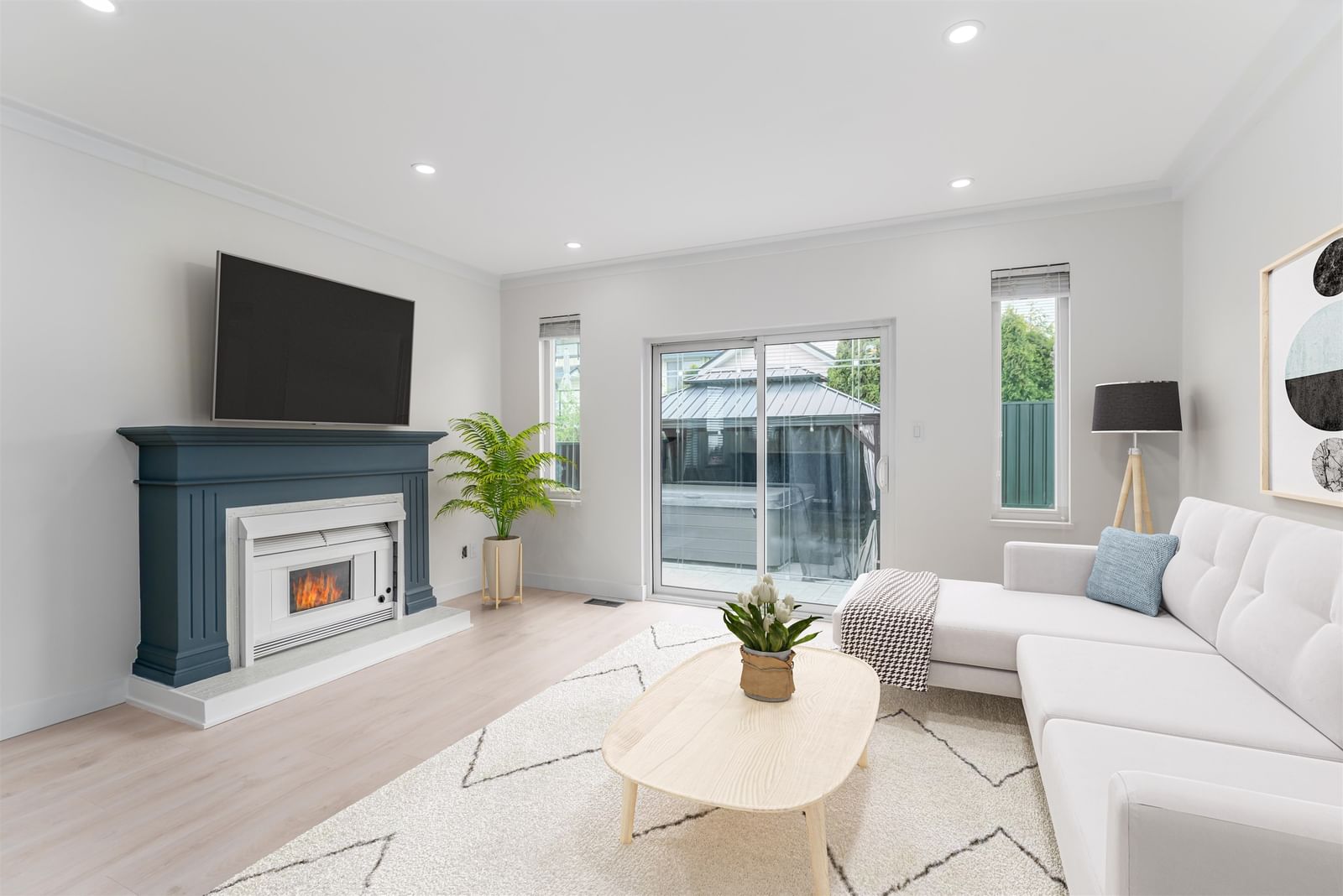 Listing Image 12