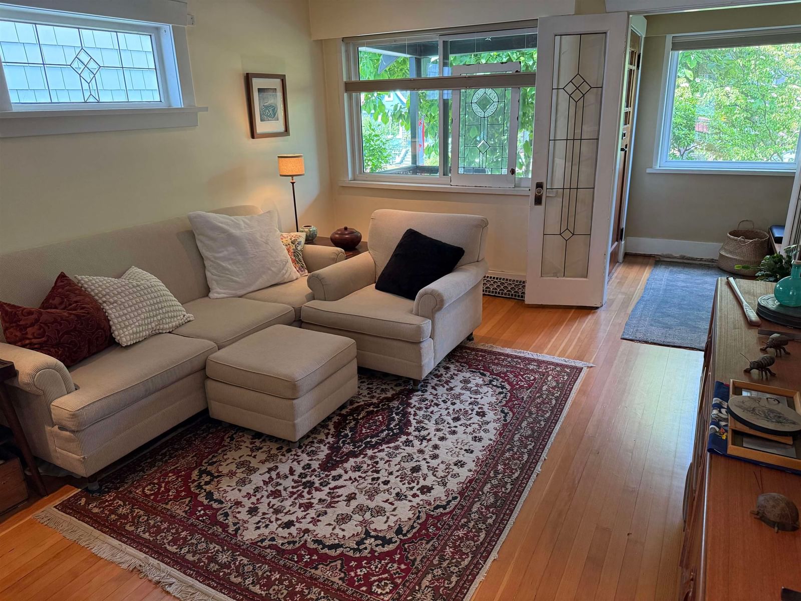 Listing Image 10