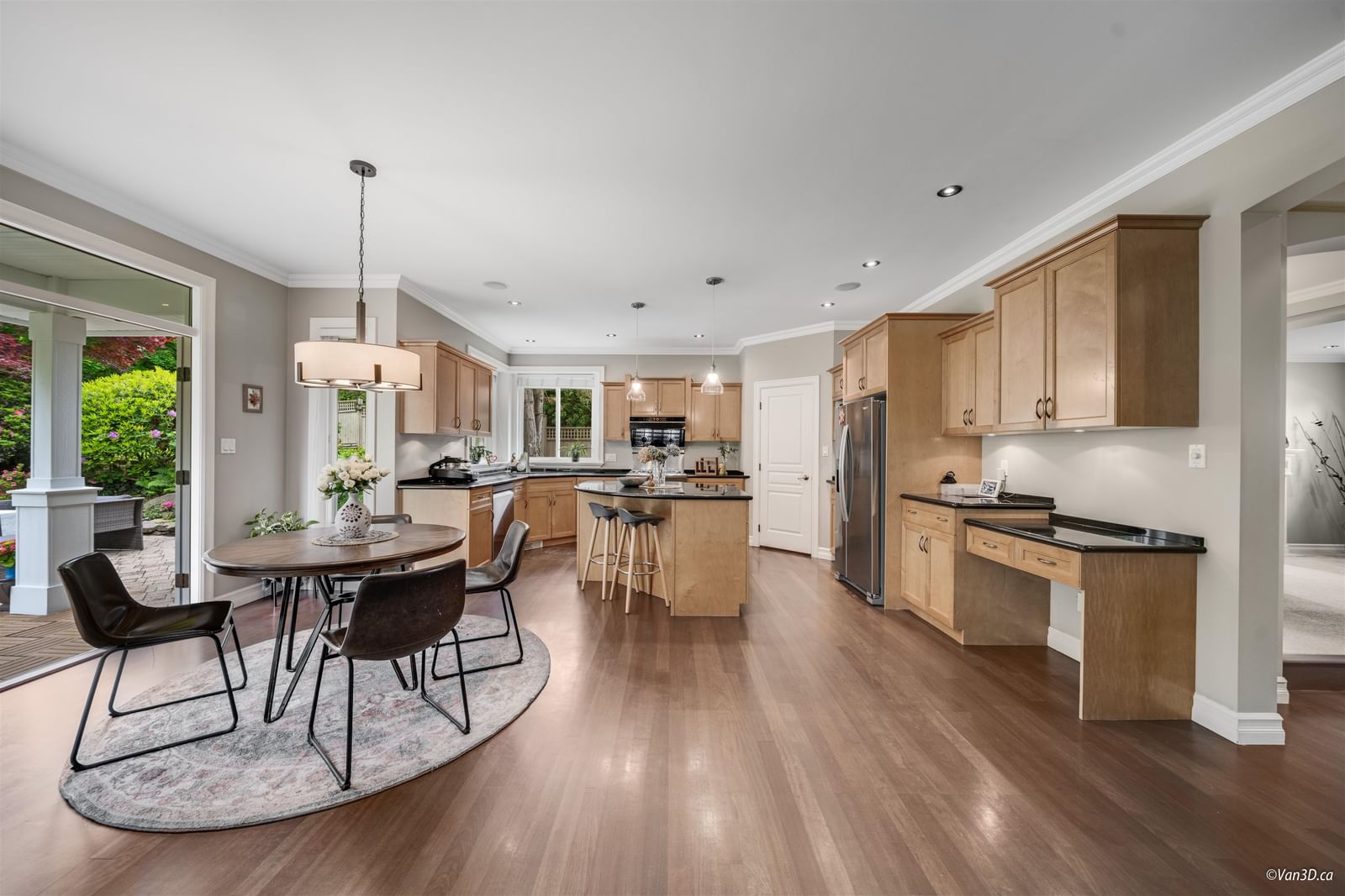 Listing Image 13