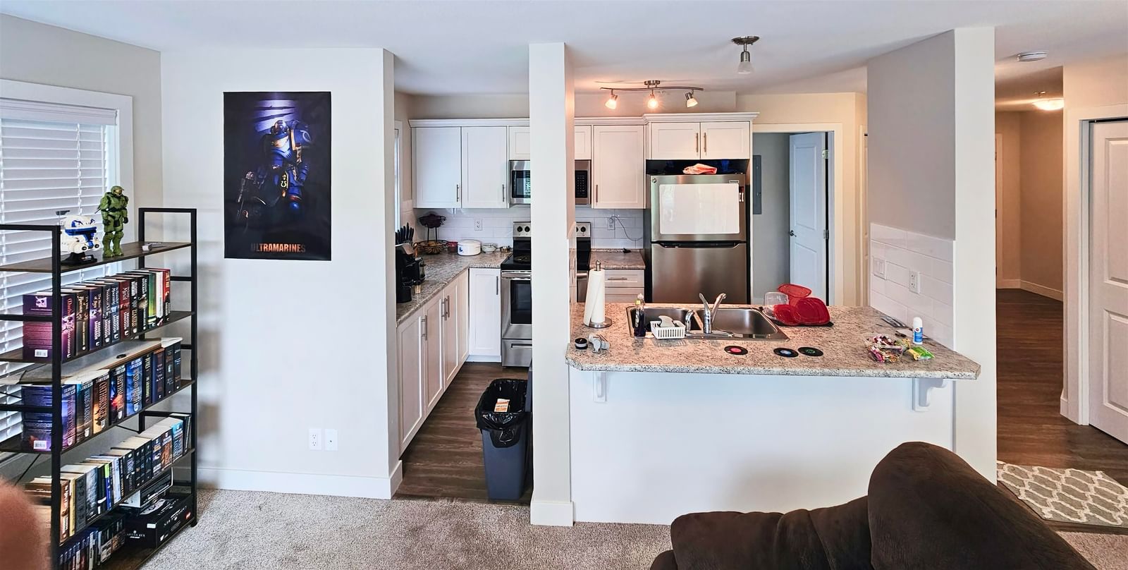 Listing Image 12