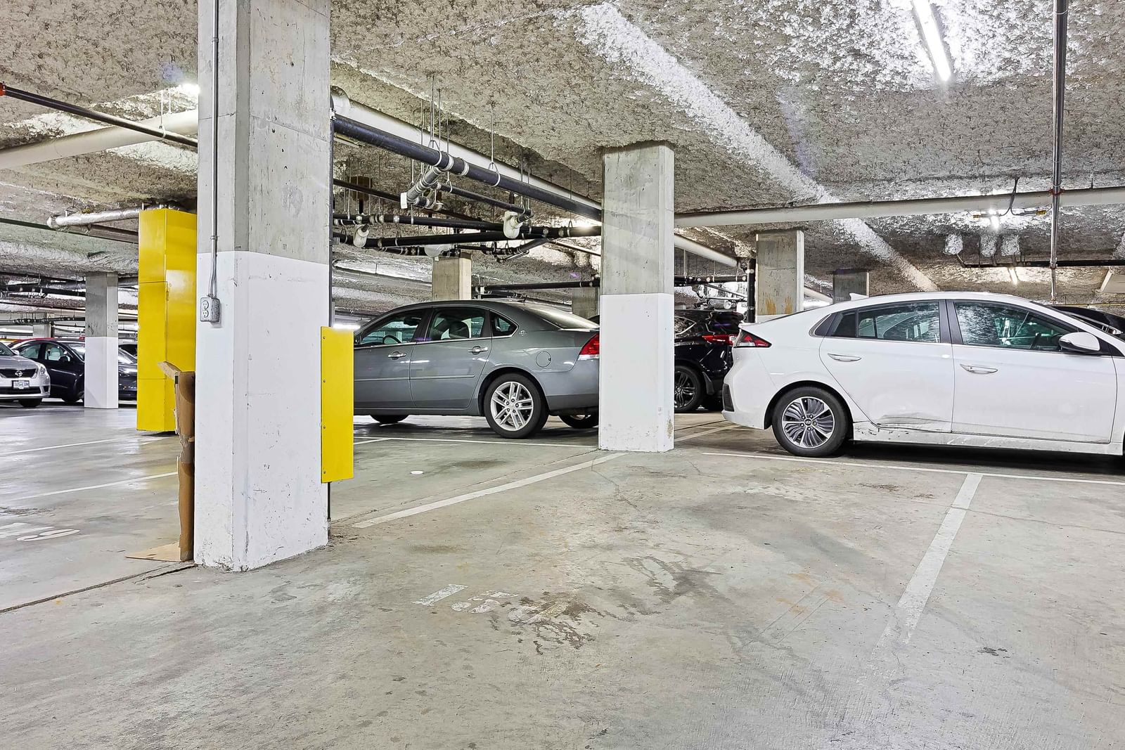 Listing Image 19