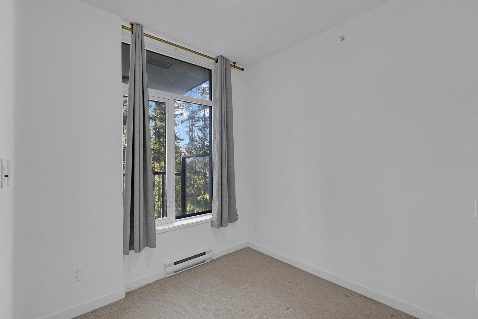 Listing Image 30