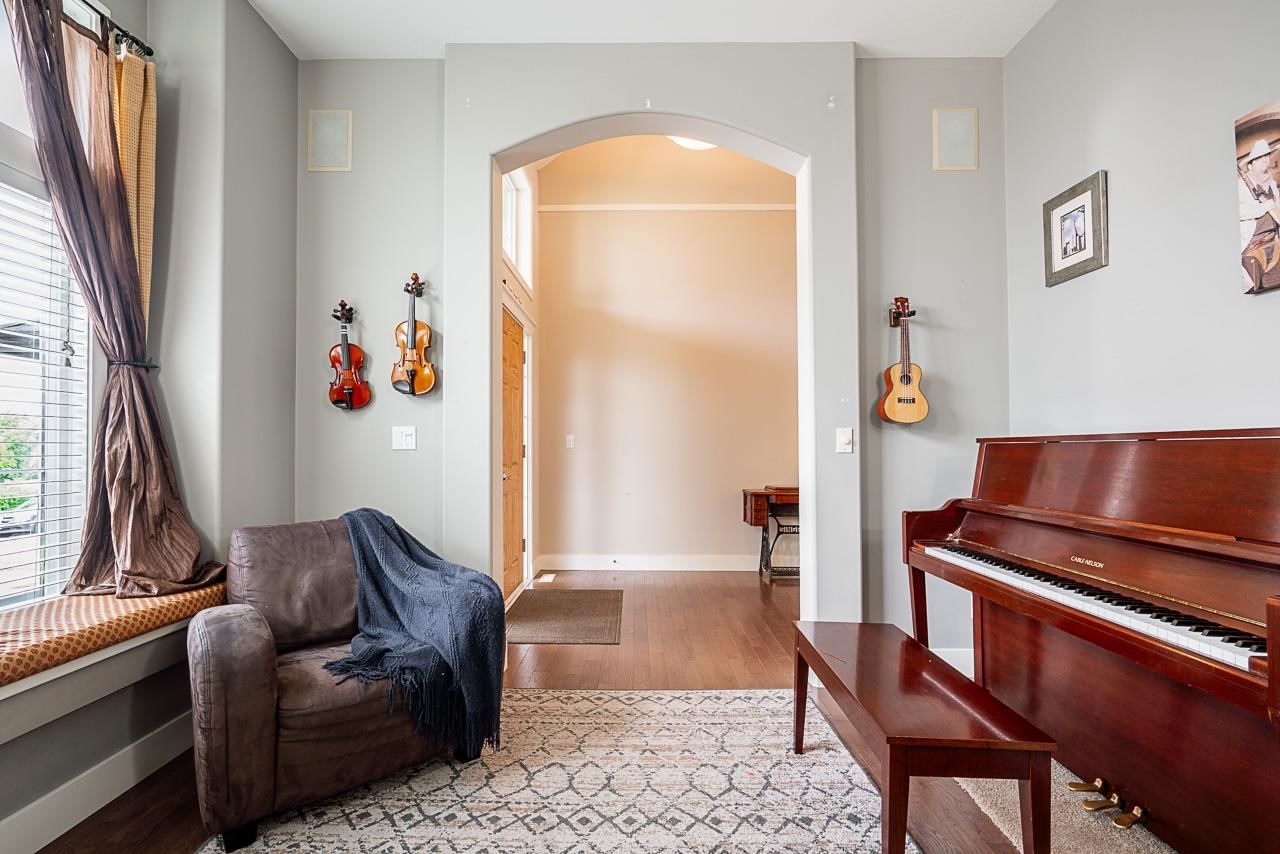 Listing Image 15