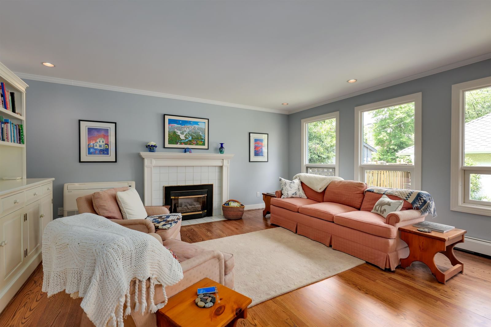 Listing Image 7