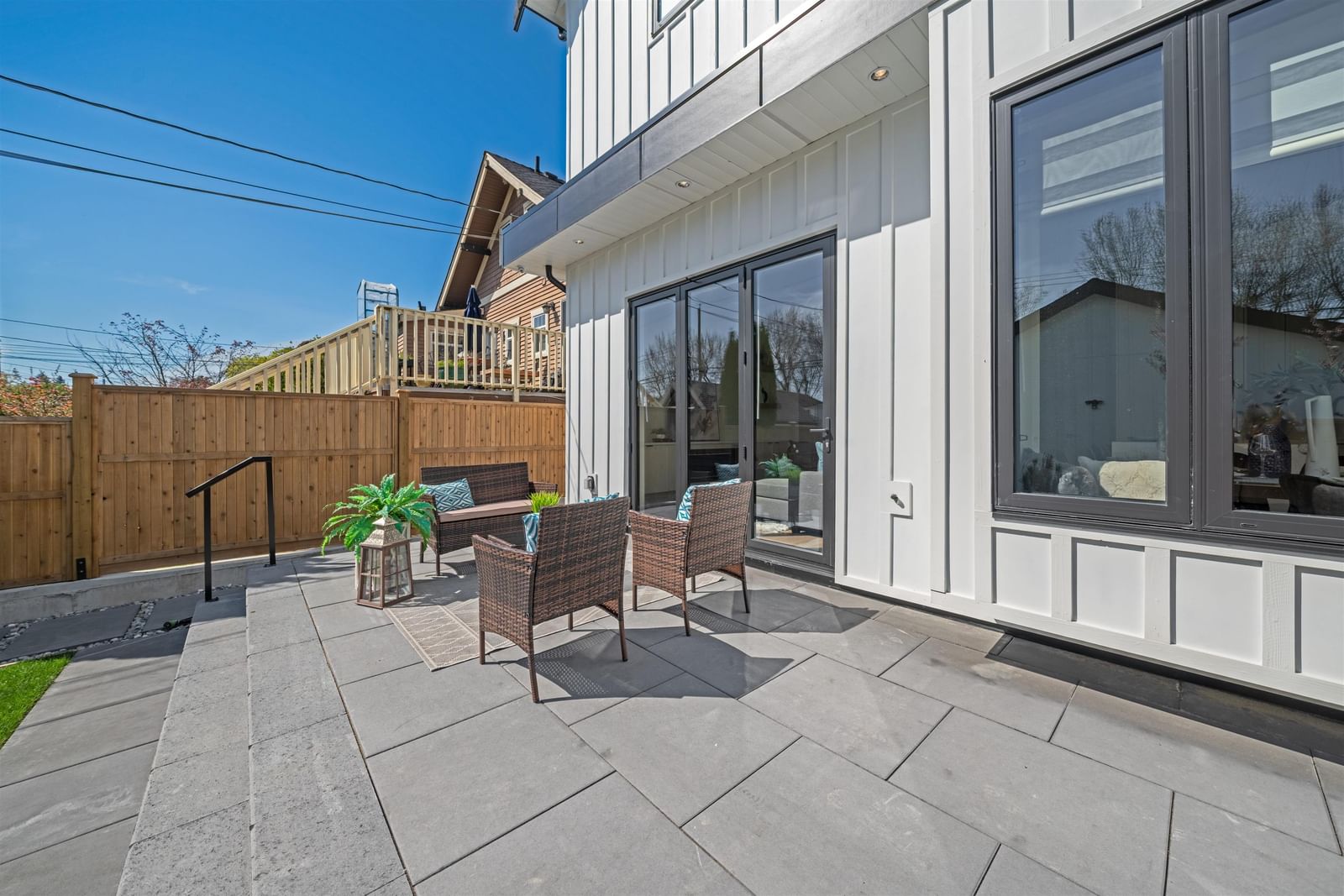 Listing Image 16