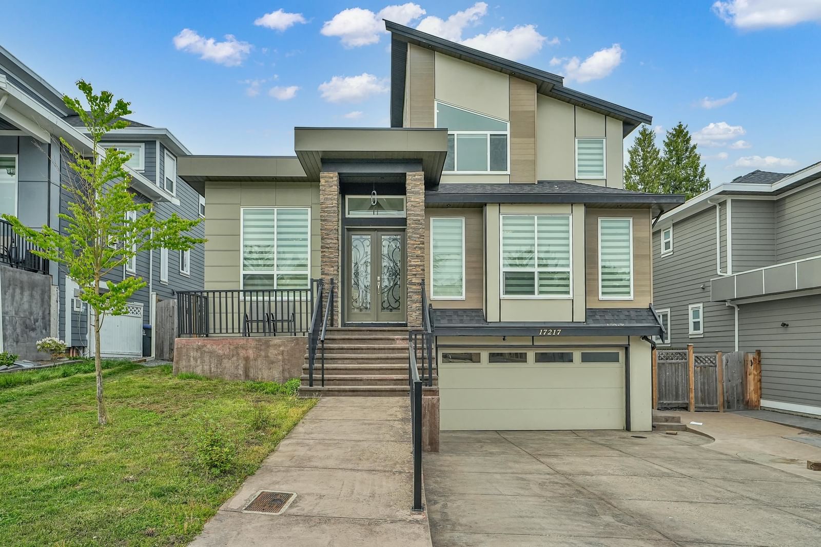 Listing Image 1