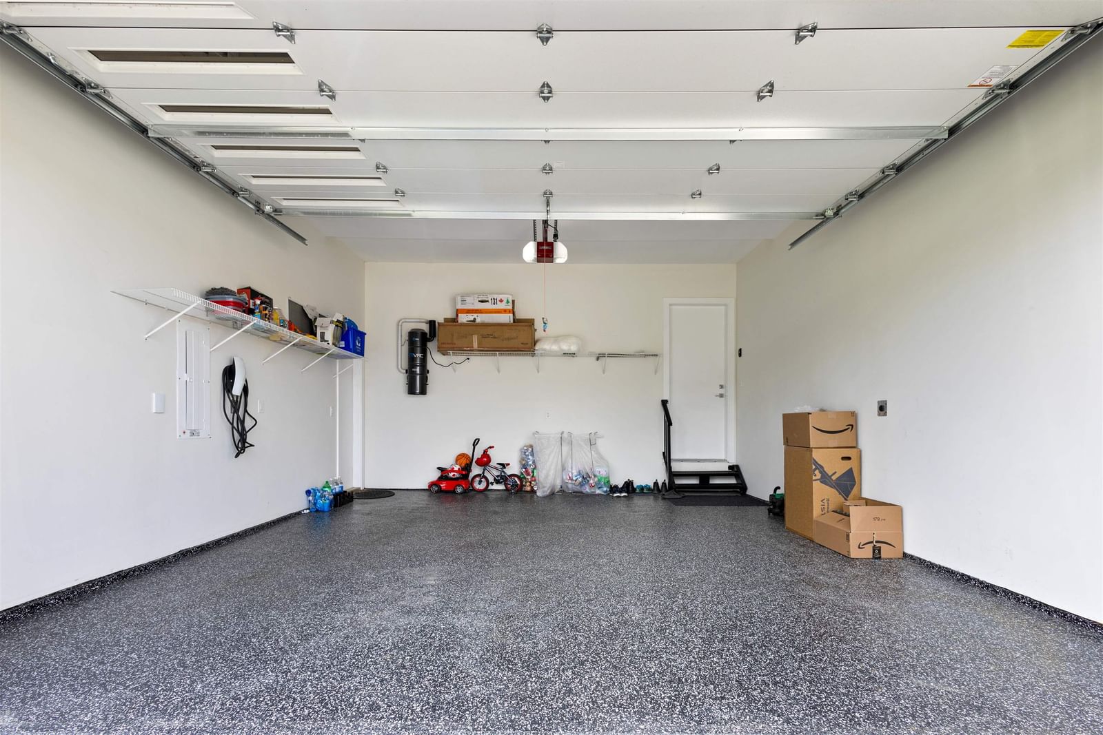 Listing Image 38