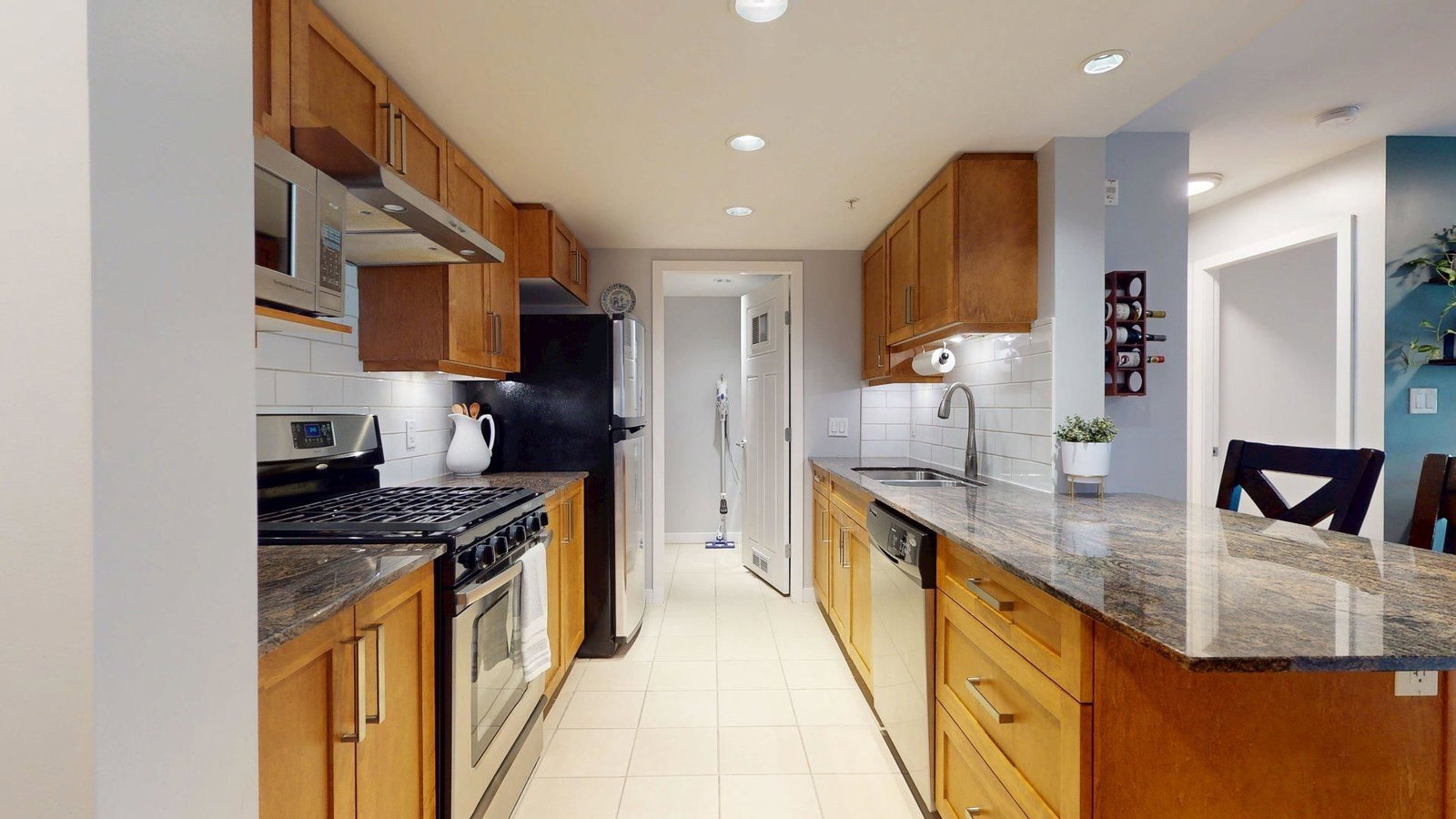 Listing Image 15