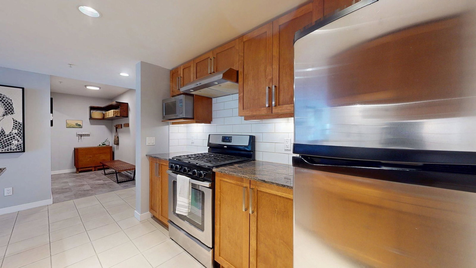 Listing Image 19