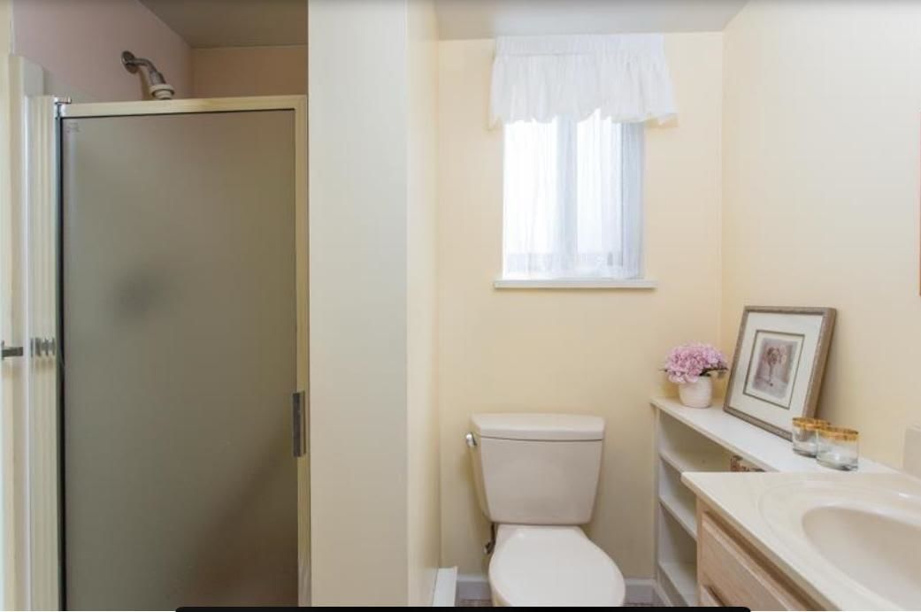 Listing Image 19