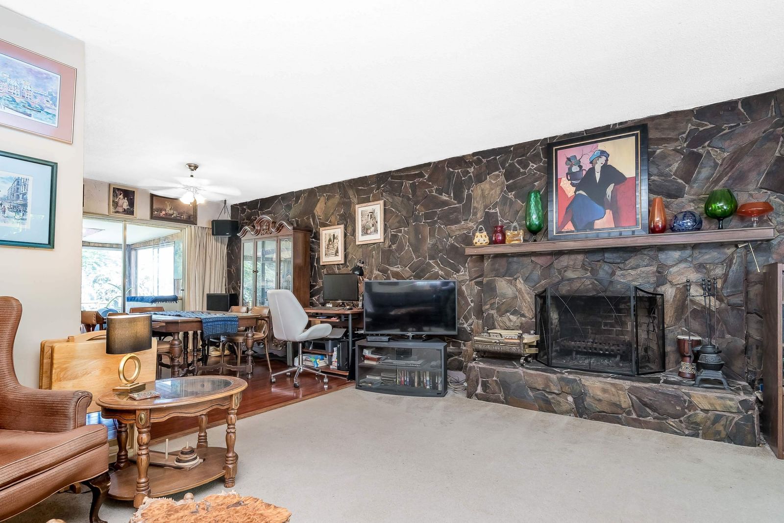 Listing Image 8